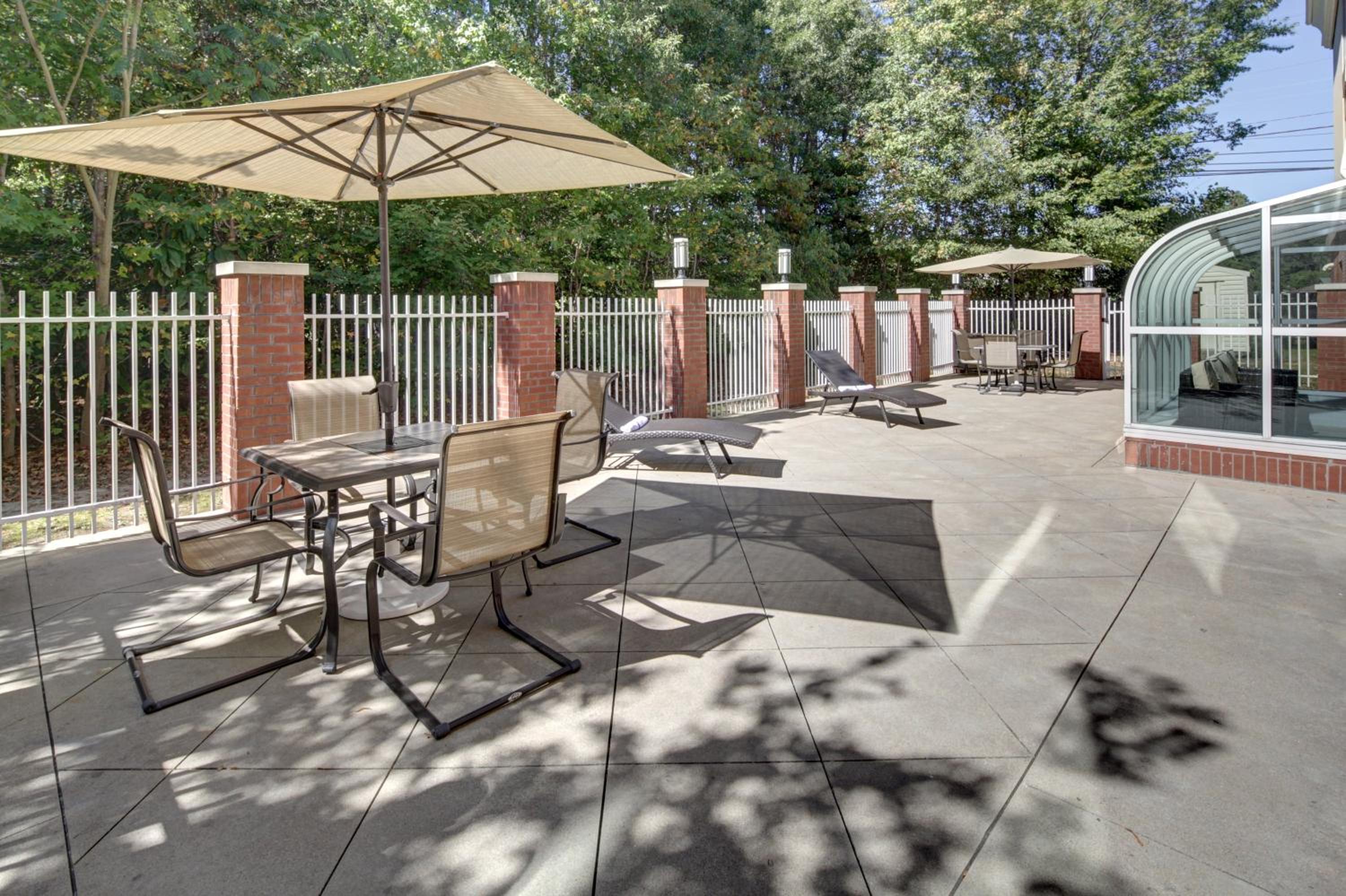 Roanoke Rapids Vacations - Holiday Inn Express Hotel  Suites Emporia, an IHG Hotel - Property Image 3