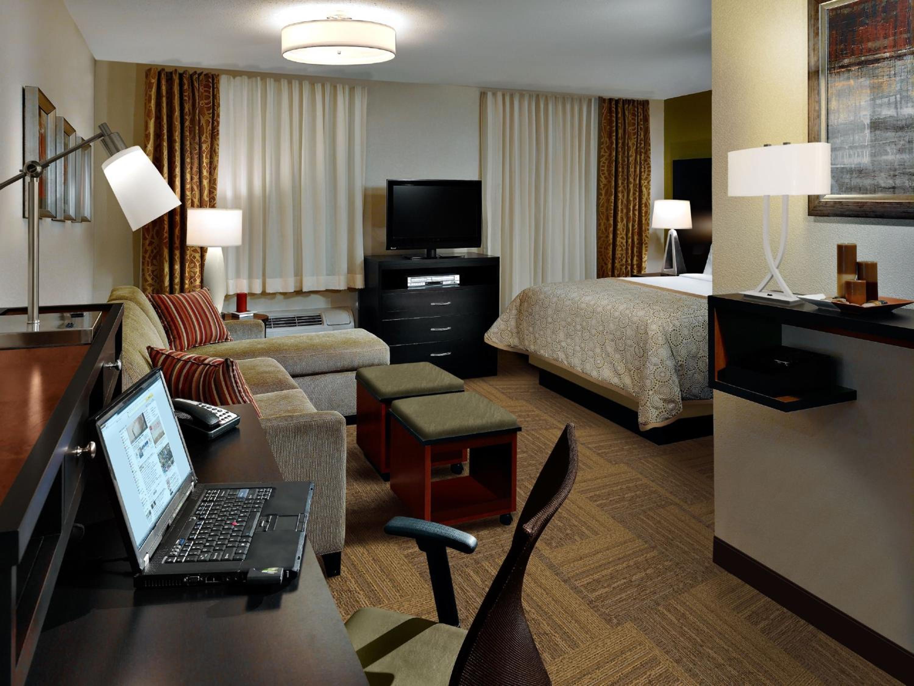 Staybridge Suites Eau Claire - Altoona by IHG