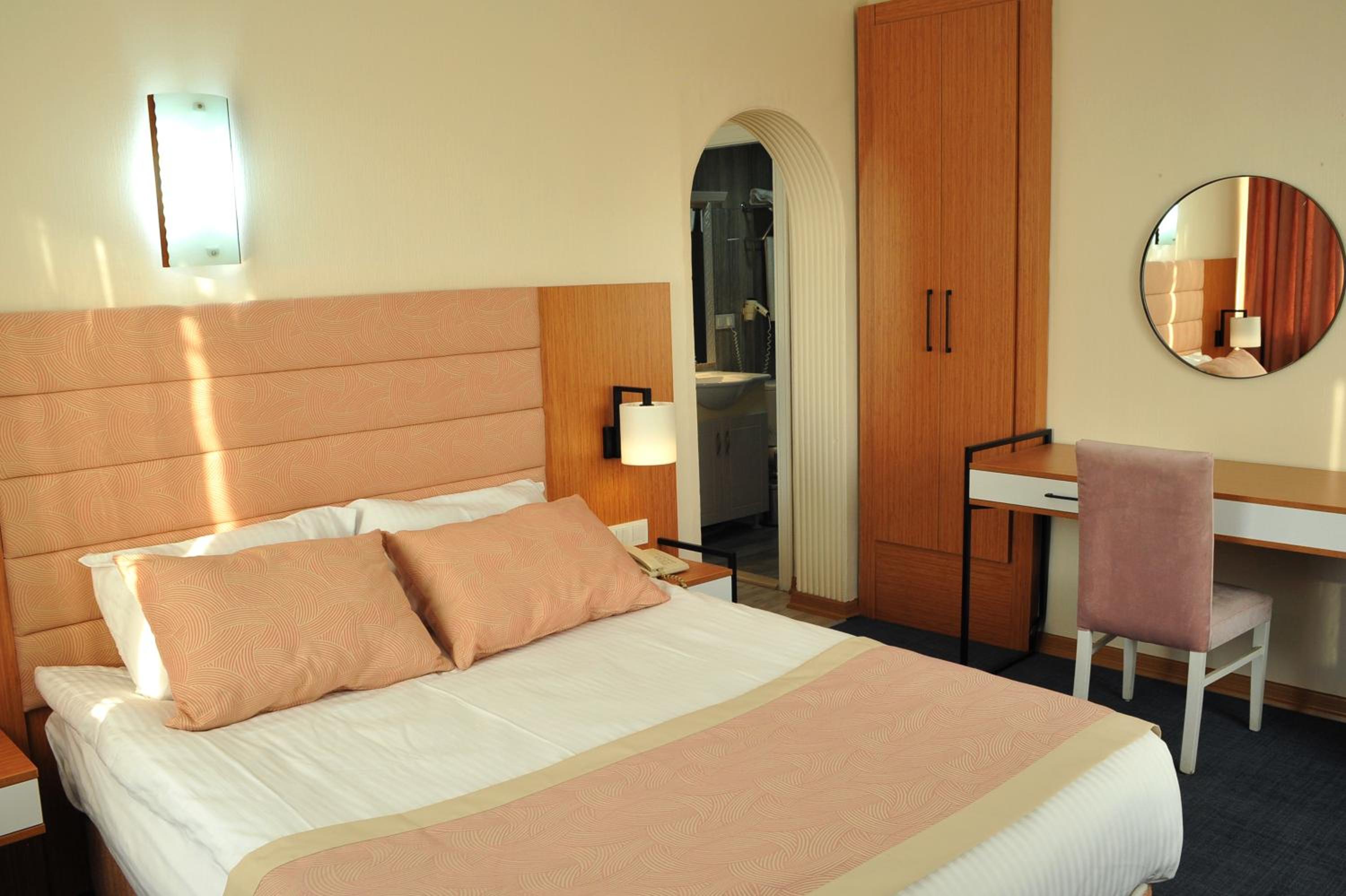 Lion City Hotel Ankara - Image 20