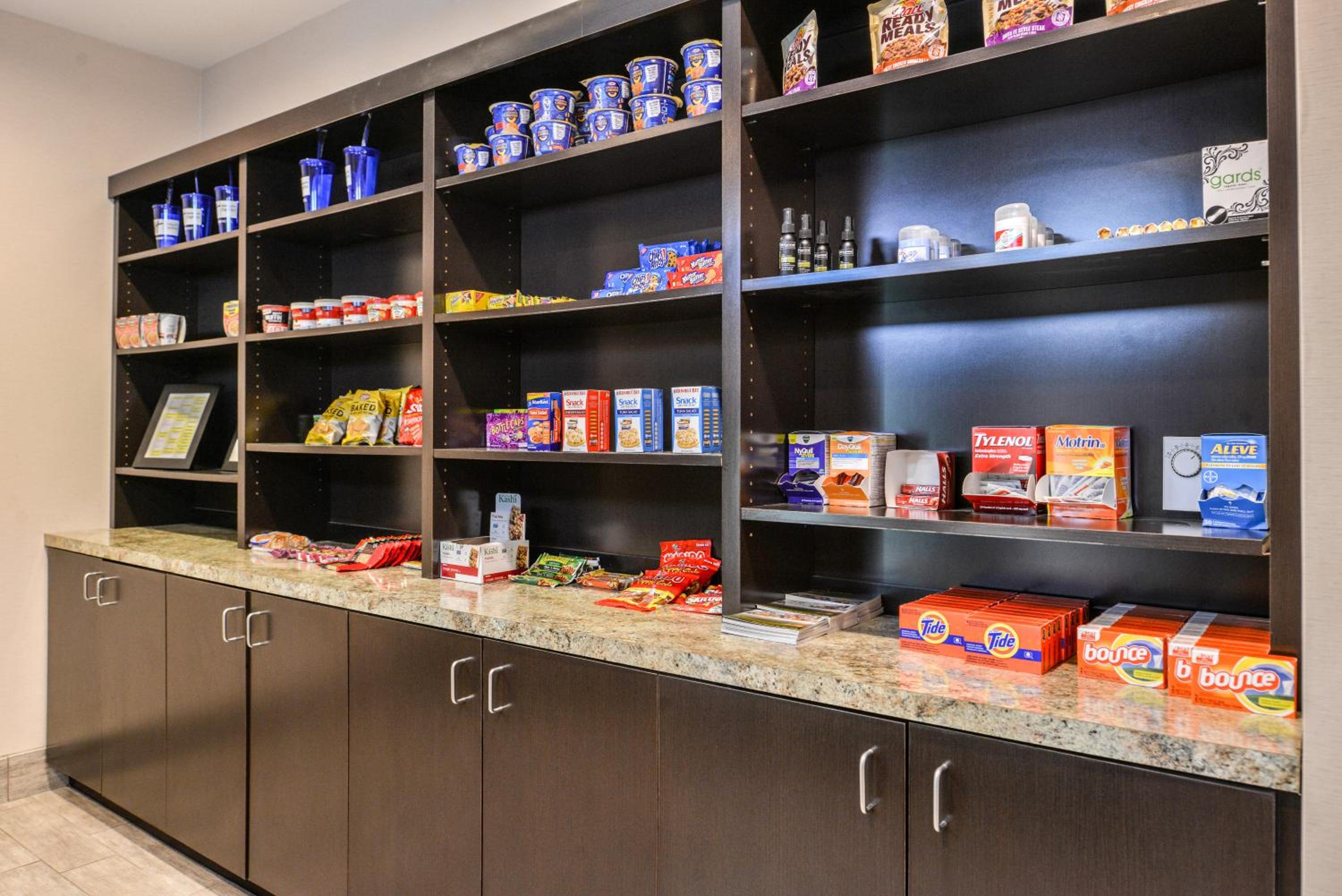 Emporia Vacations - Holiday Inn Express  Suites Emporia Northwest, an IHG Hotel - Property Image 25