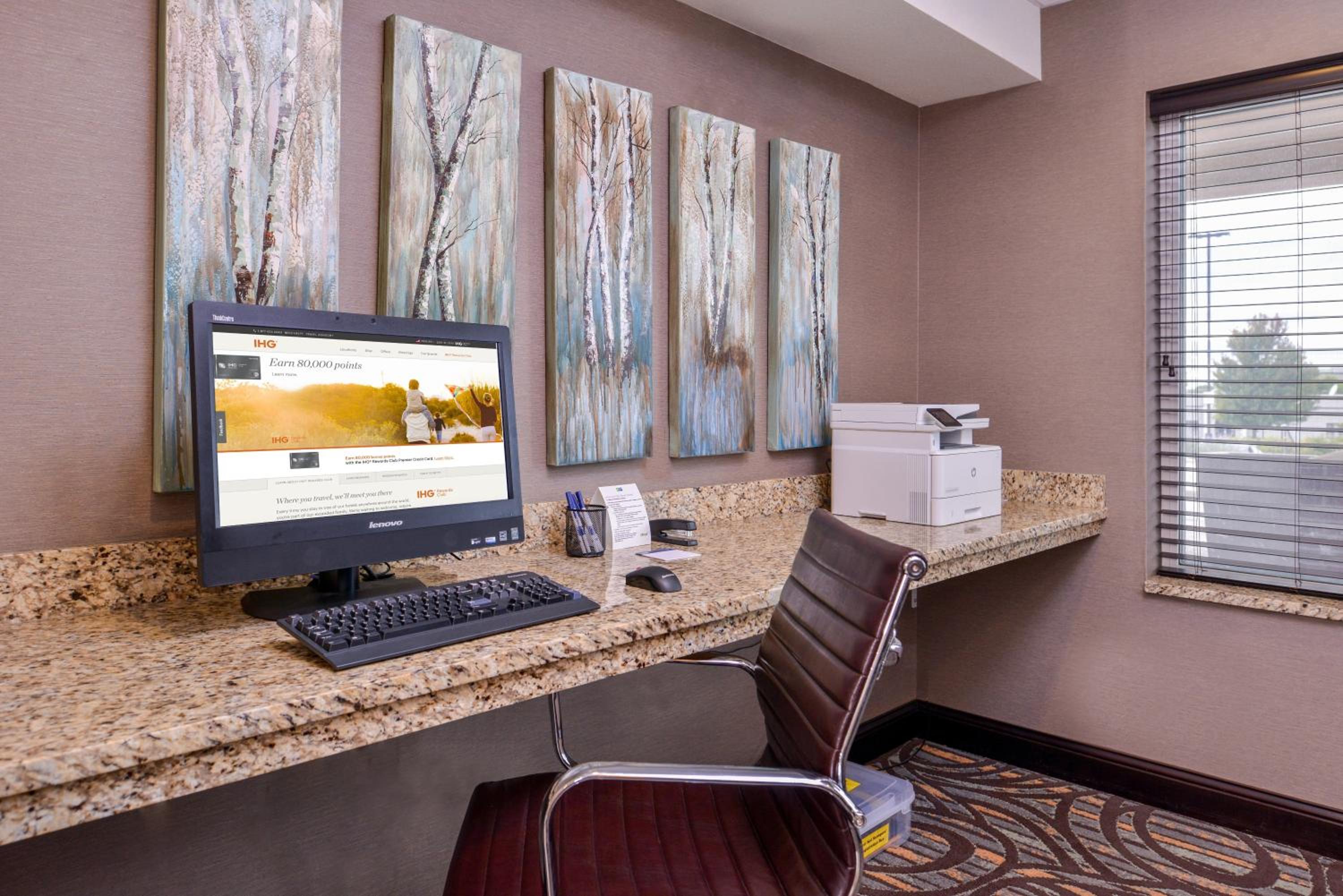 Emporia Vacations - Holiday Inn Express  Suites Emporia Northwest, an IHG Hotel - Property Image 16