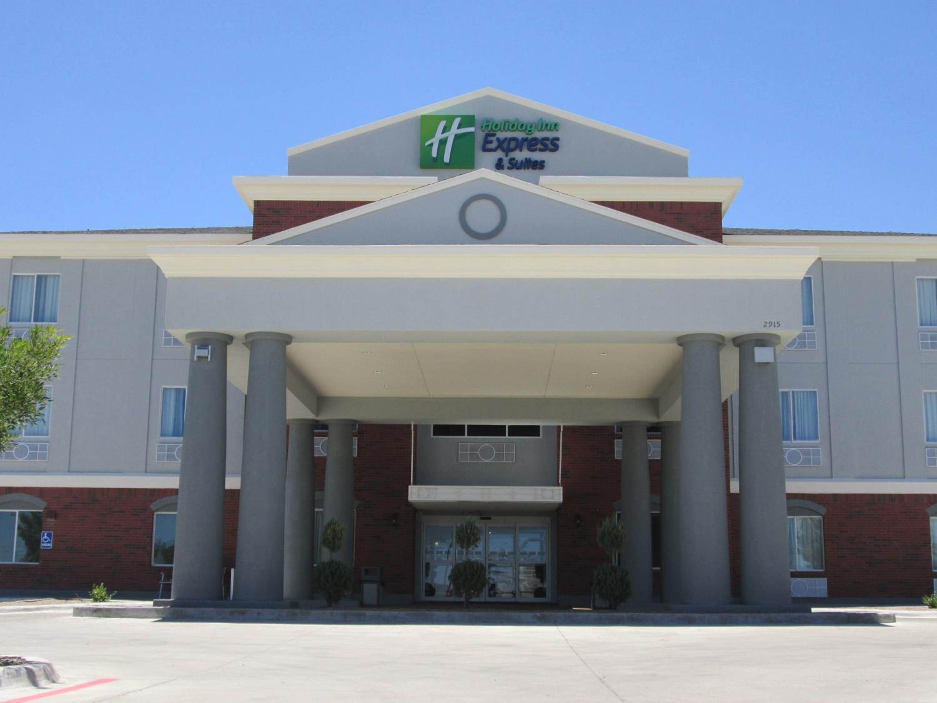 Fort Stockton Vacations - Holiday Inn Express Hotel and Suites Fort Stockton, an IHG Hotel - Property Image 7