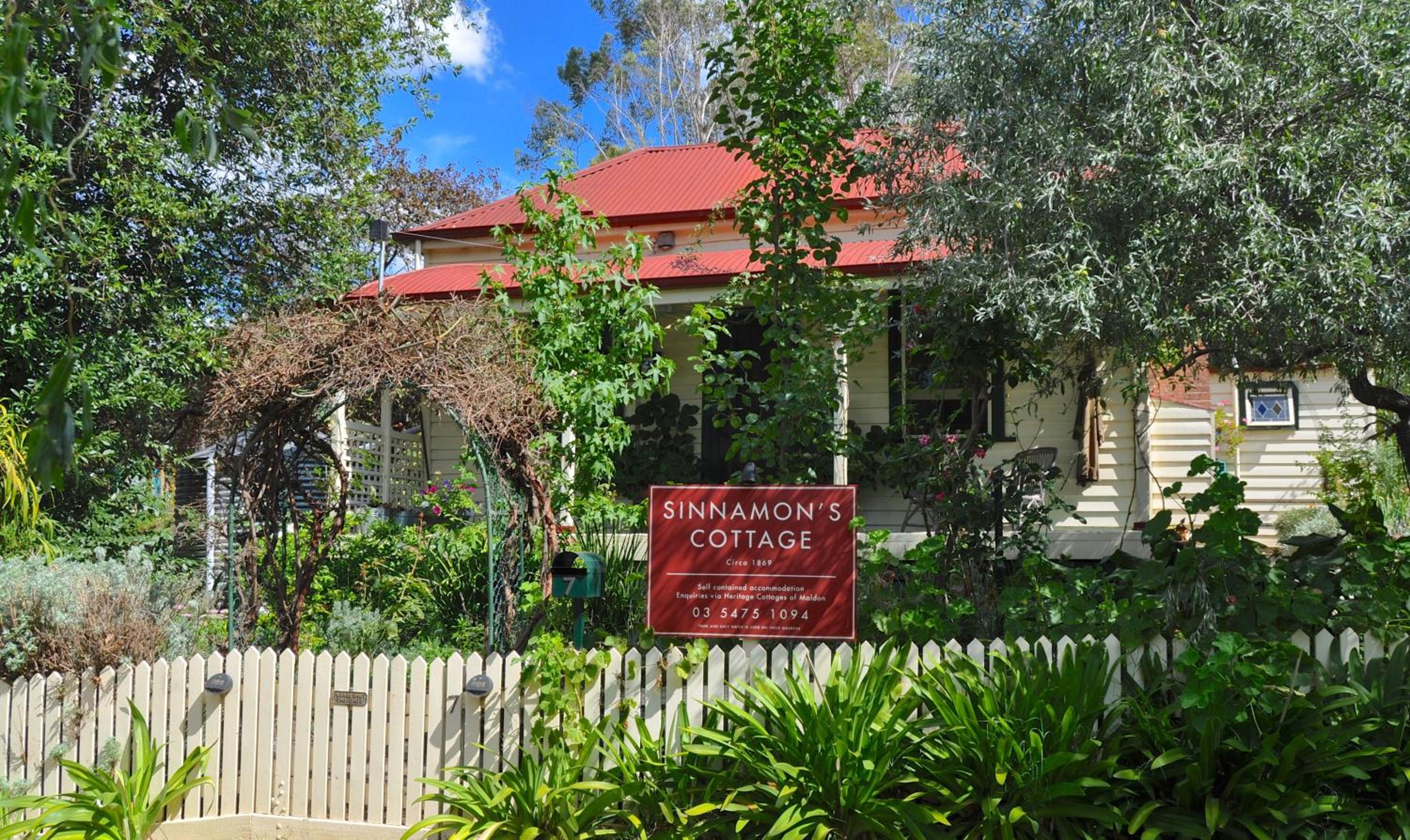 Sinnamons Cottage