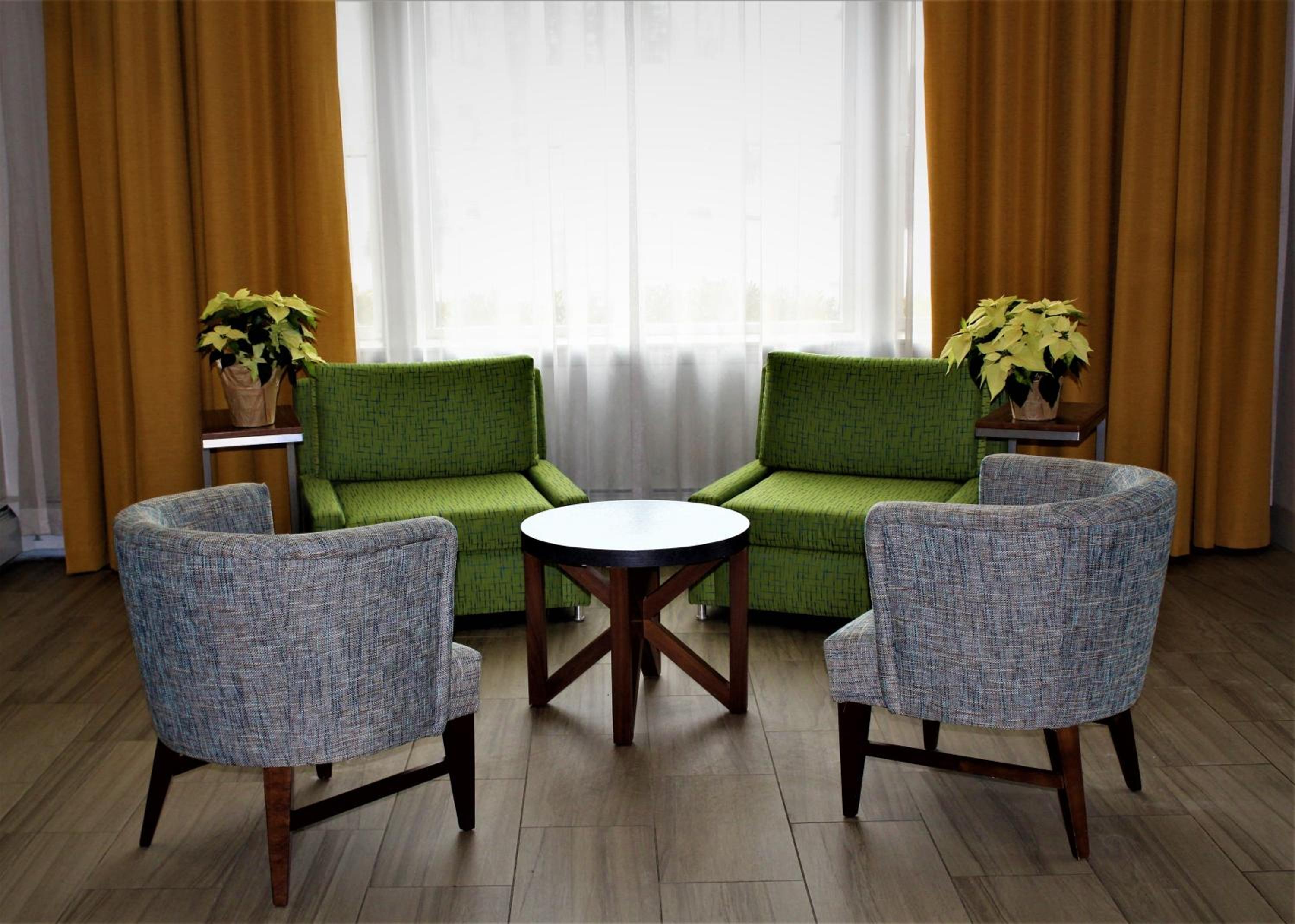 Raleigh Vacations - Holiday Inn Express Durham-UNH, an IHG Hotel - Property Image 21