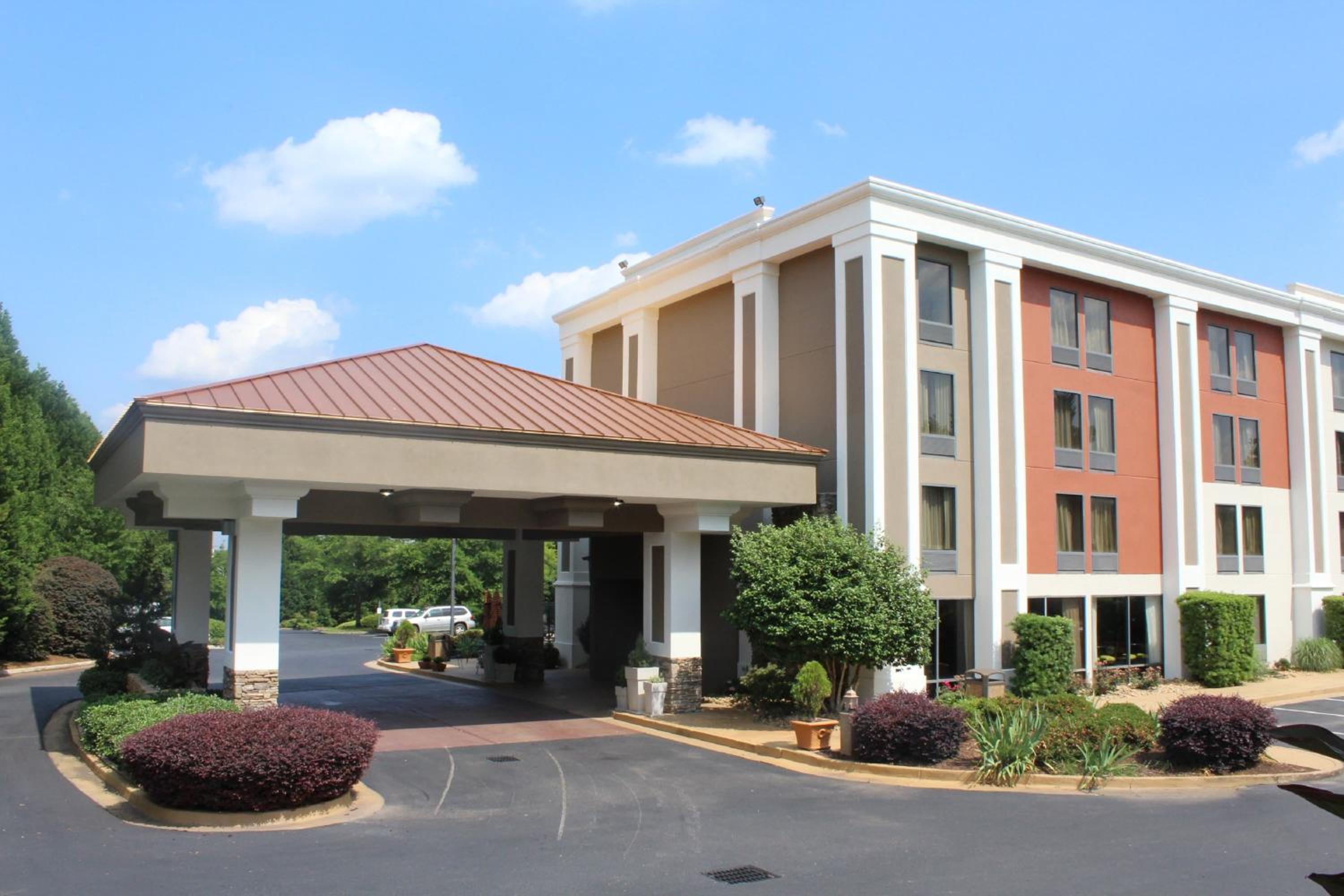 Forsyth Vacations - Holiday Inn Express Forsyth, an IHG Hotel - Property Image 1