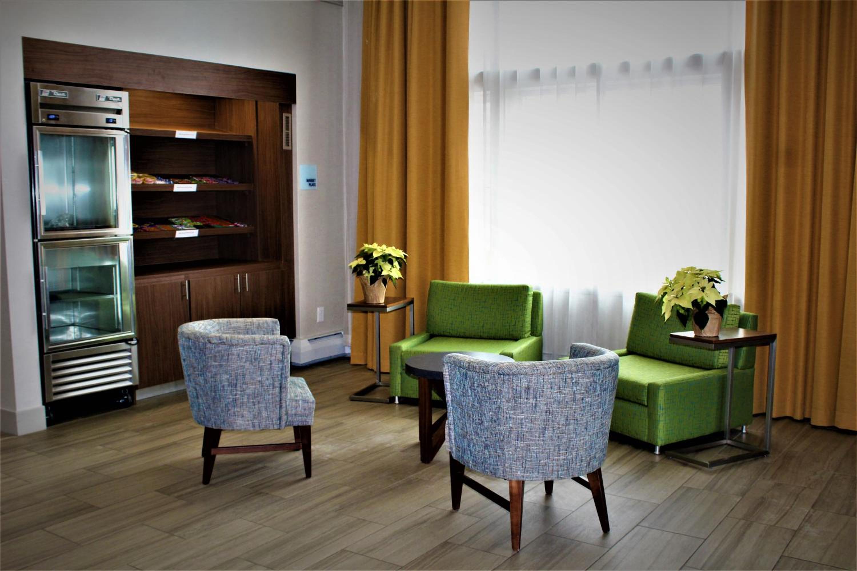 Raleigh Vacations - Holiday Inn Express Durham-UNH, an IHG Hotel - Property Image 7