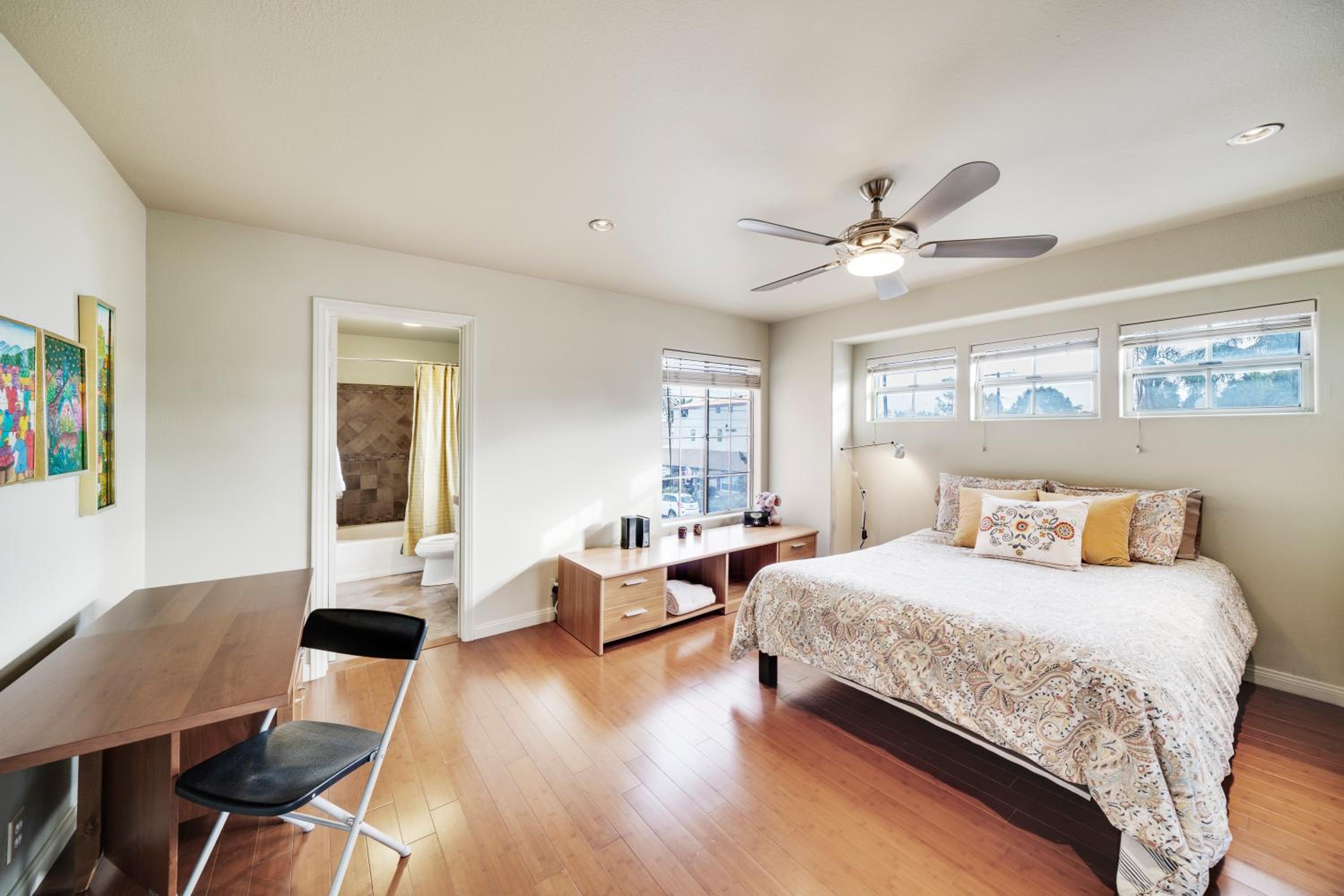 8A Peaceful oasis view 3