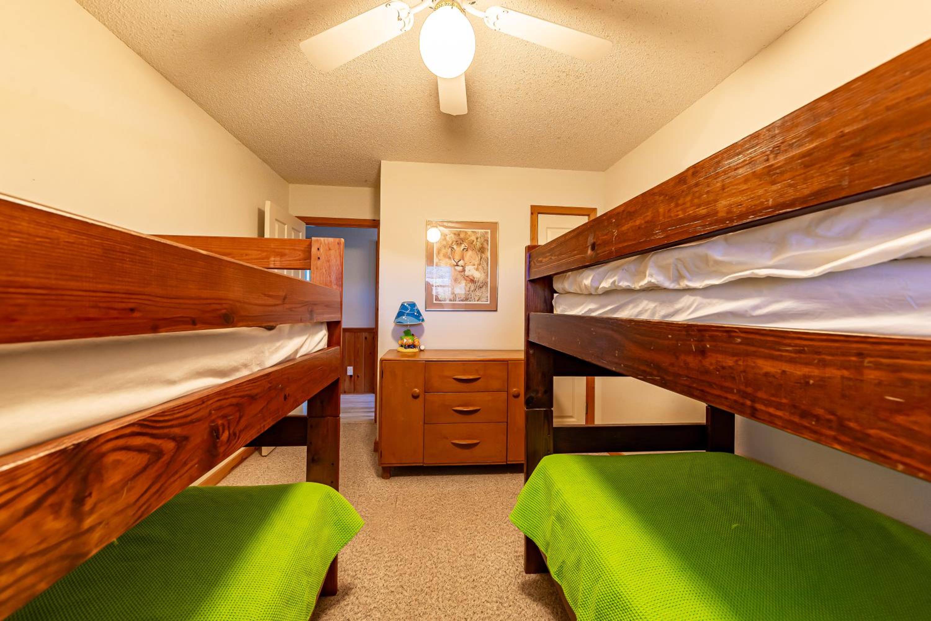 Eagle Quay - Corolla, Ocean Sands, Oceanside, 190 Yds to Beach, Hot Tub, Pets OK, Community Pool