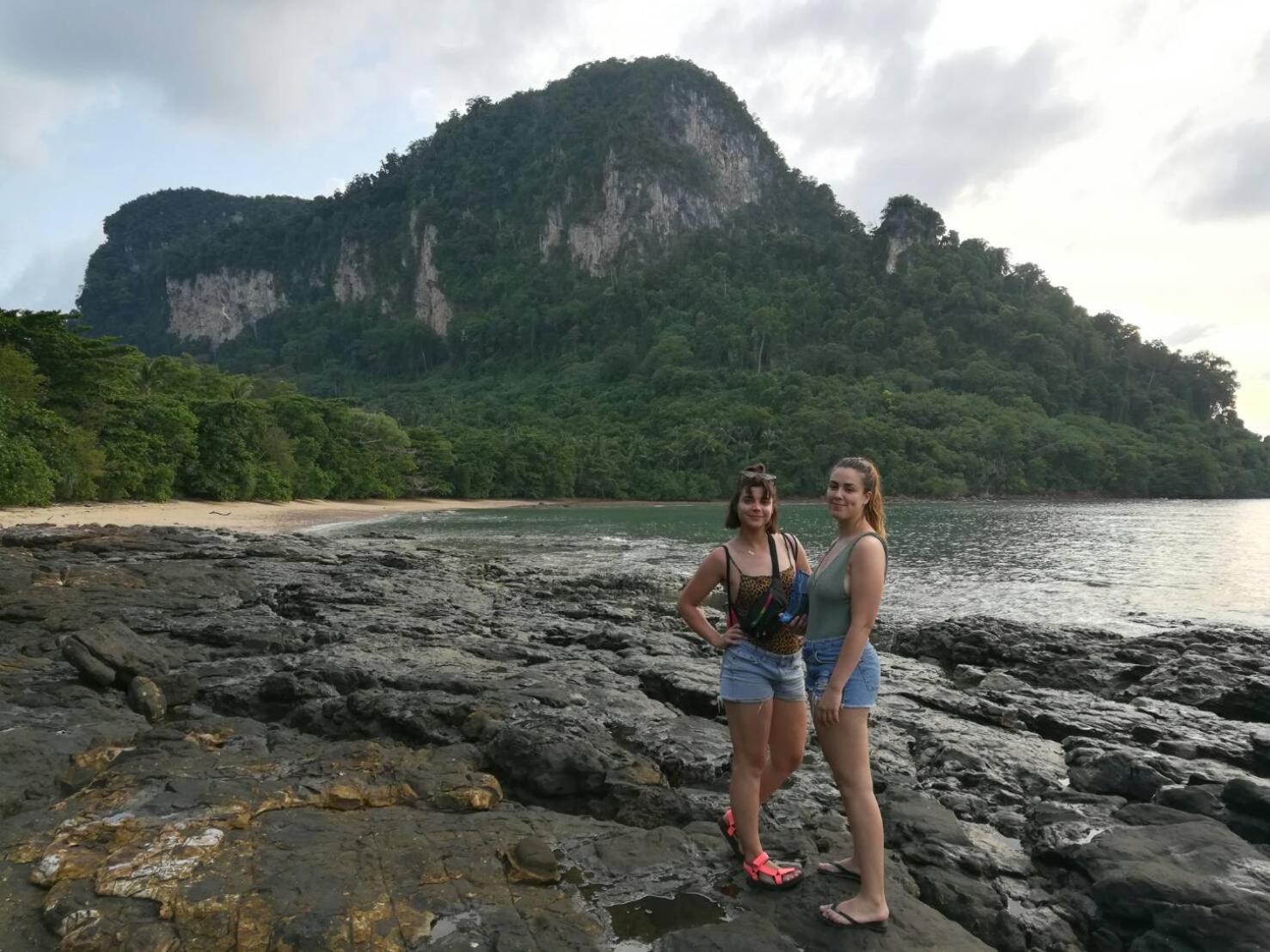 Cashew Nut Bungalow, Ko Mook