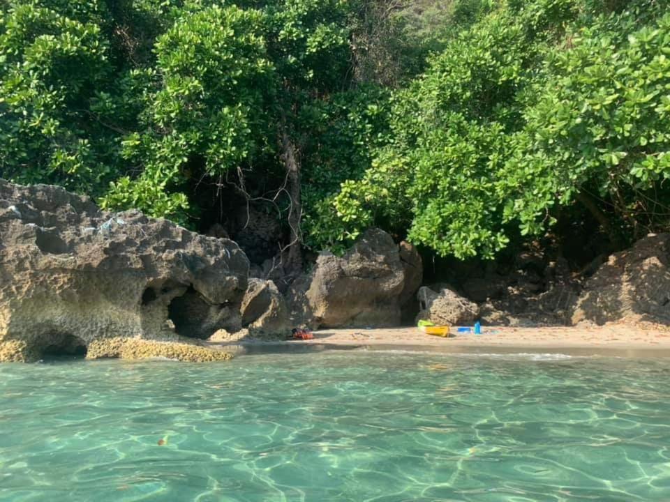 Cashew Nut Bungalow, Ko Mook
