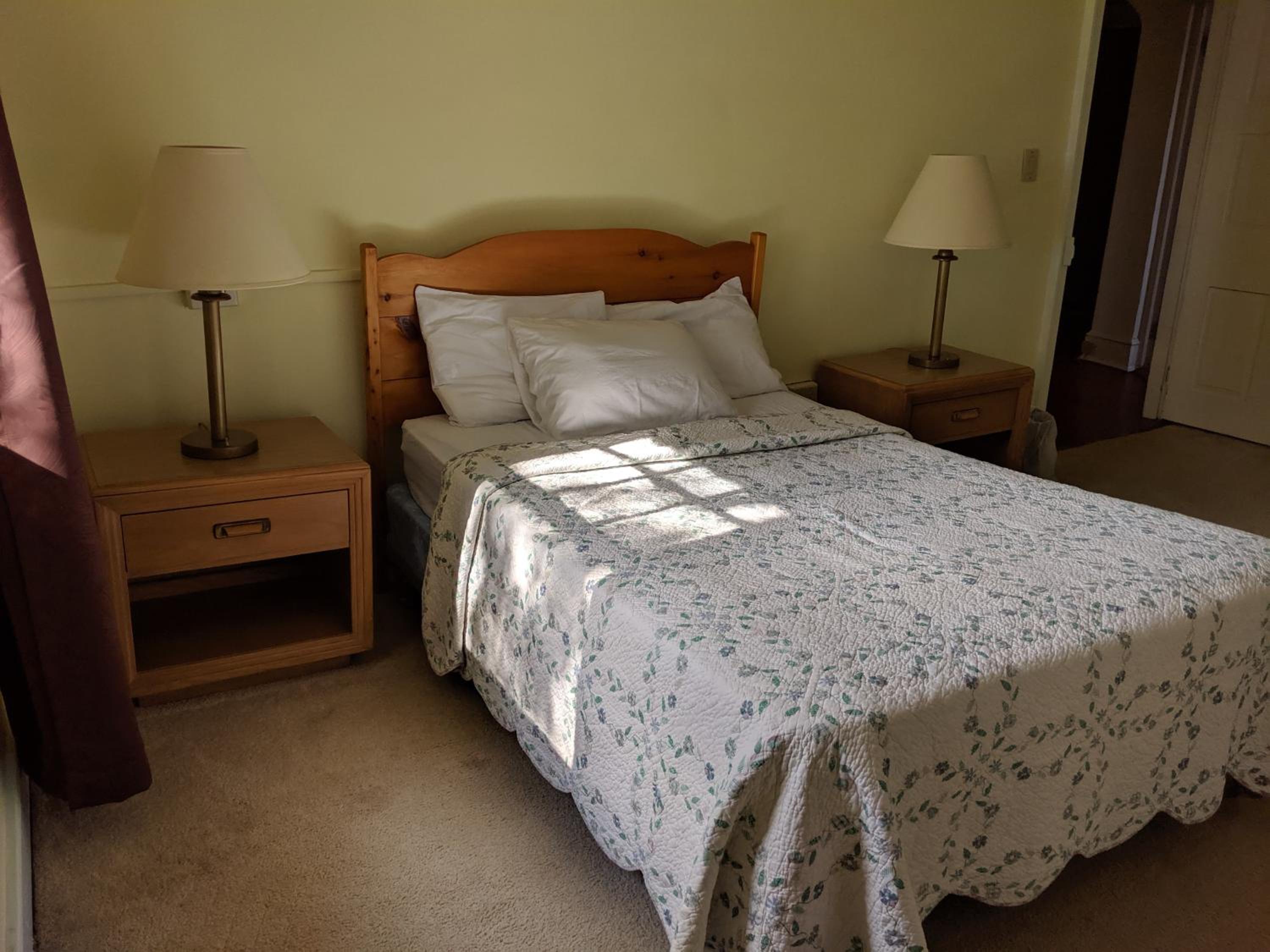 Spruce Lane Lodge and Cottages
