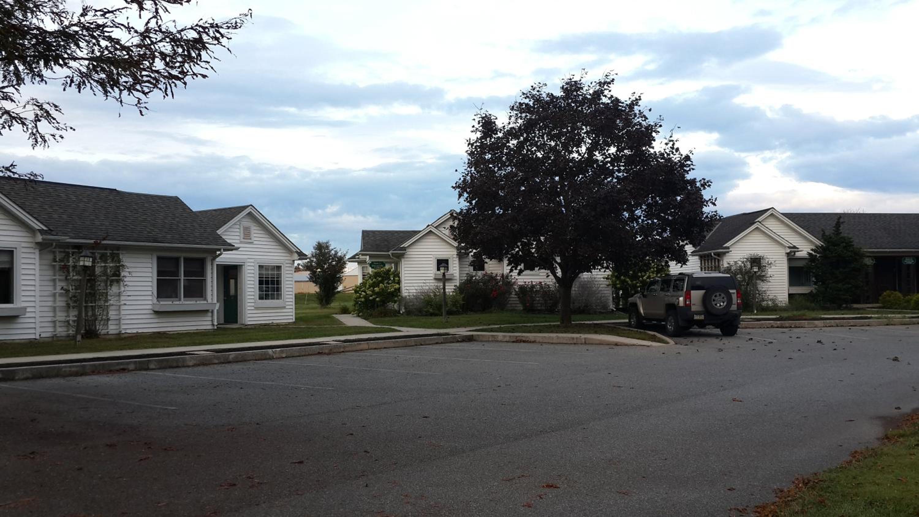 Spruce Lane Lodge and Cottages