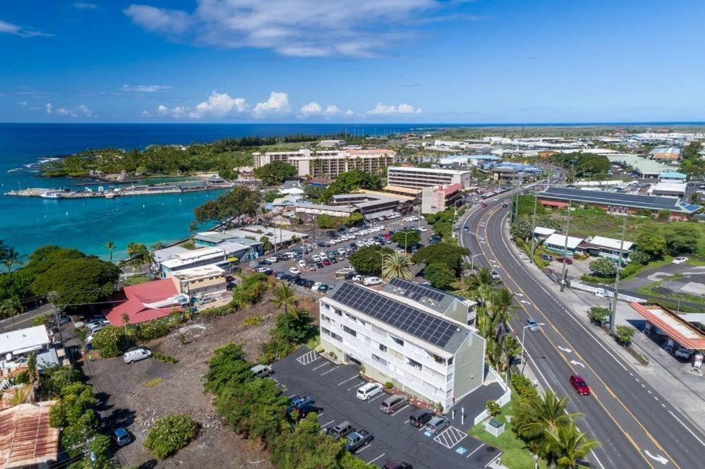 Da Kona West 305