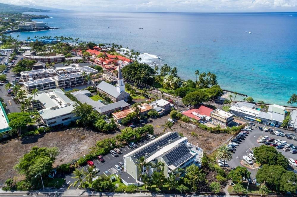 Da Kona West 305