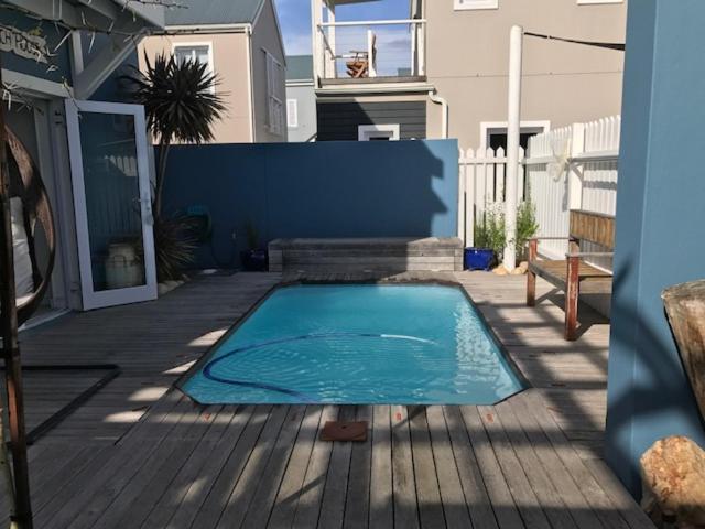 Saffron Holiday Home