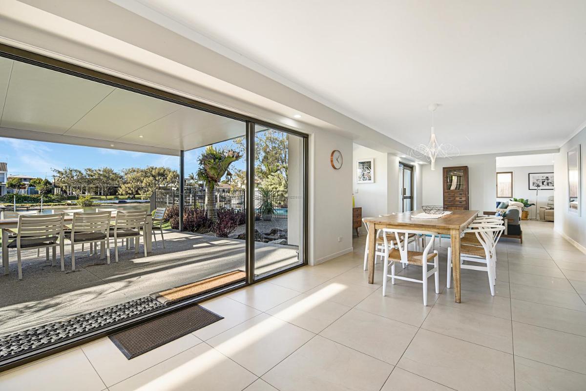 CANAL HOME NEAR MOOLOOLABA - Kooringal