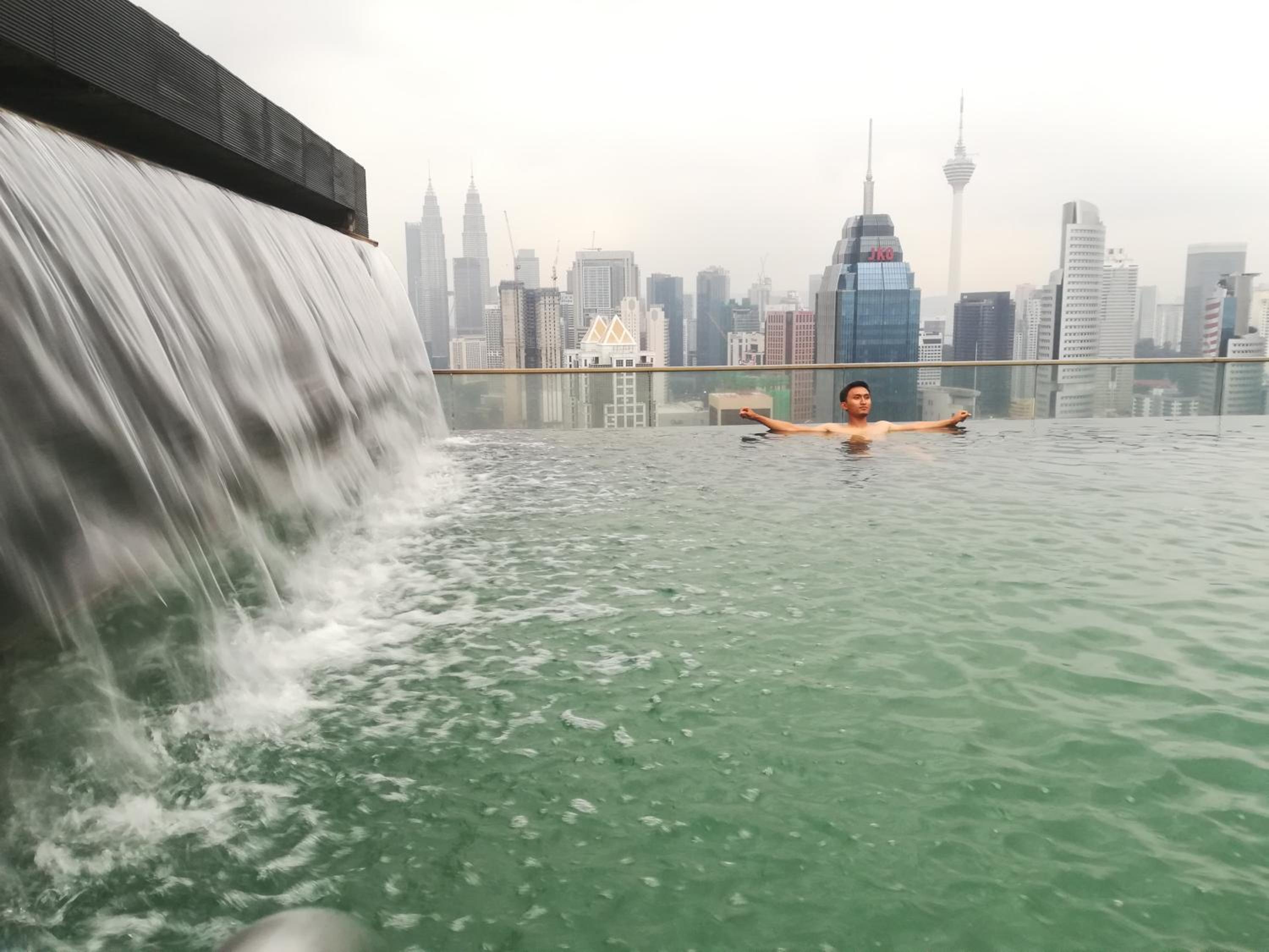 Regalia Suites Skypool View KLCC by Enjoy your stay