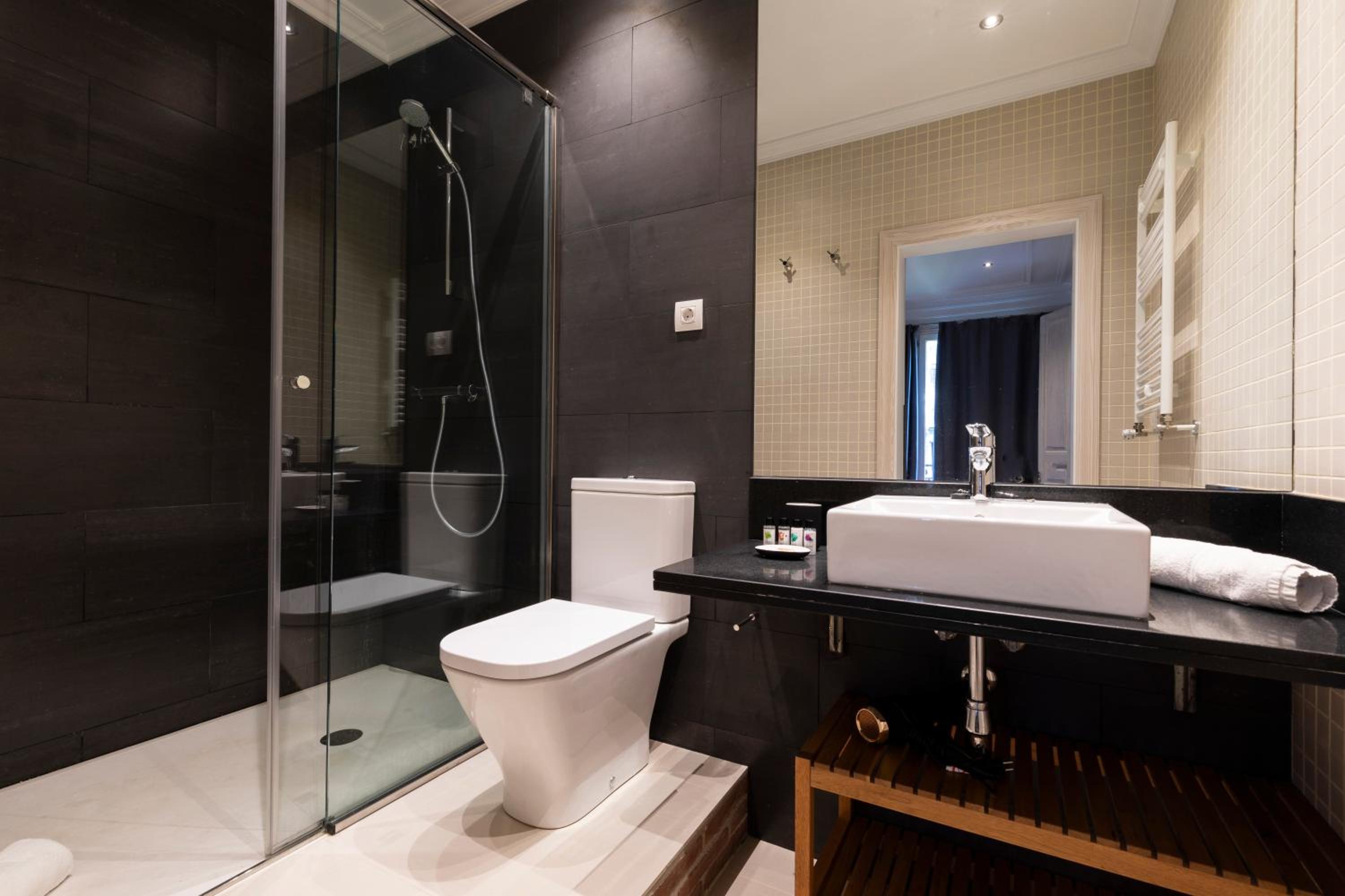 Fuster Apartments by Aspasios