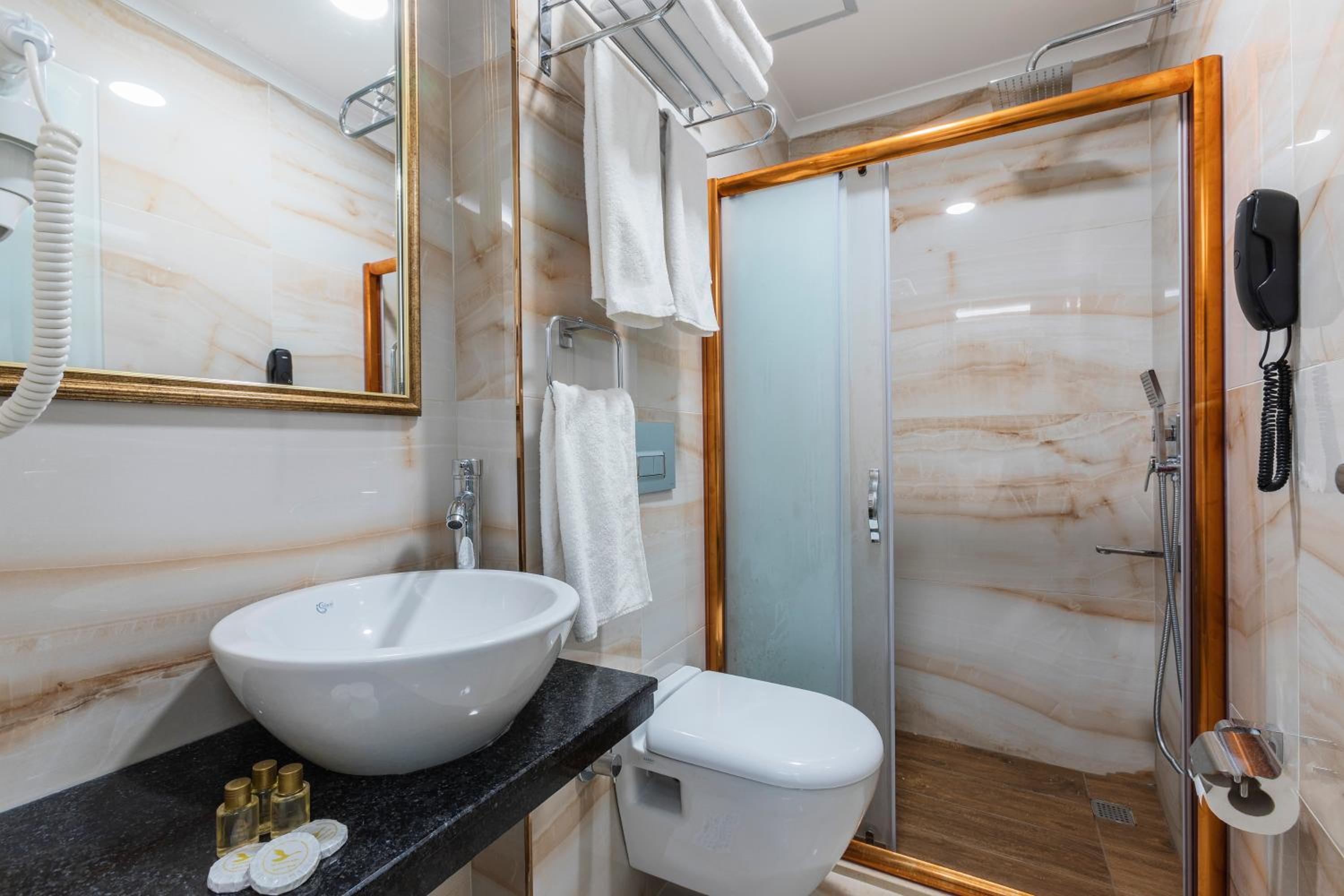 City Hall Otel - Image 26