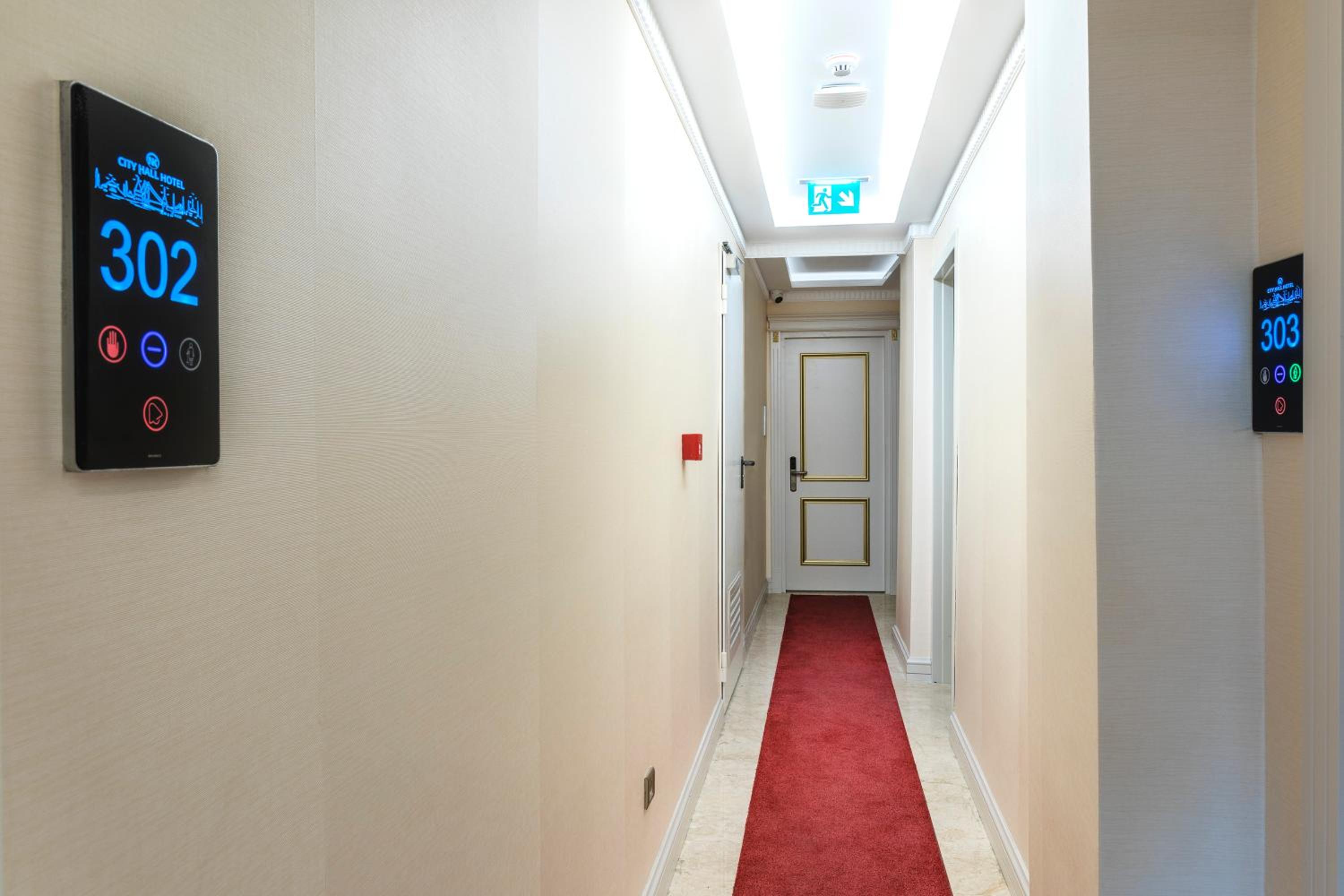 City Hall Otel - Image 20