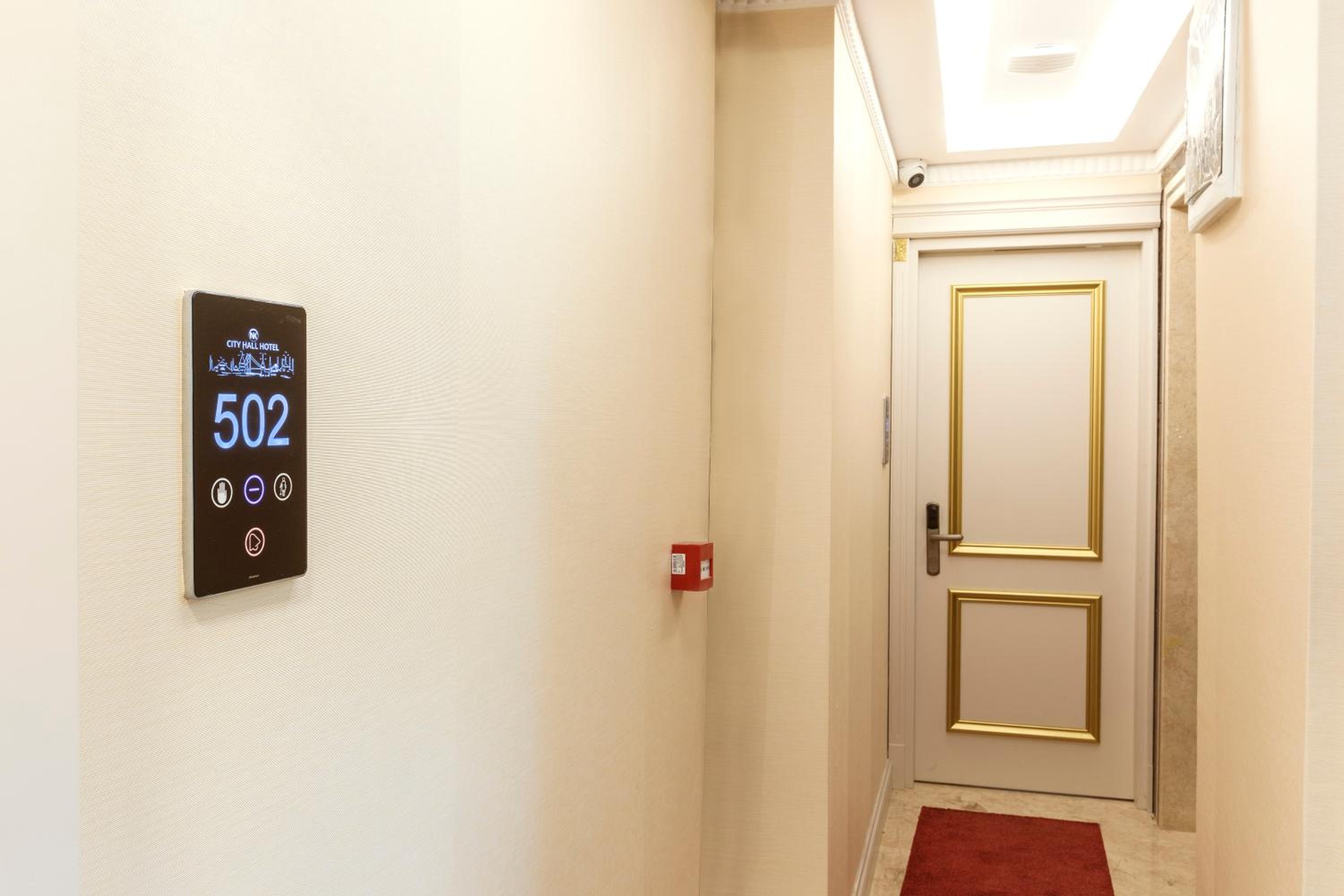 City Hall Otel - Image 18