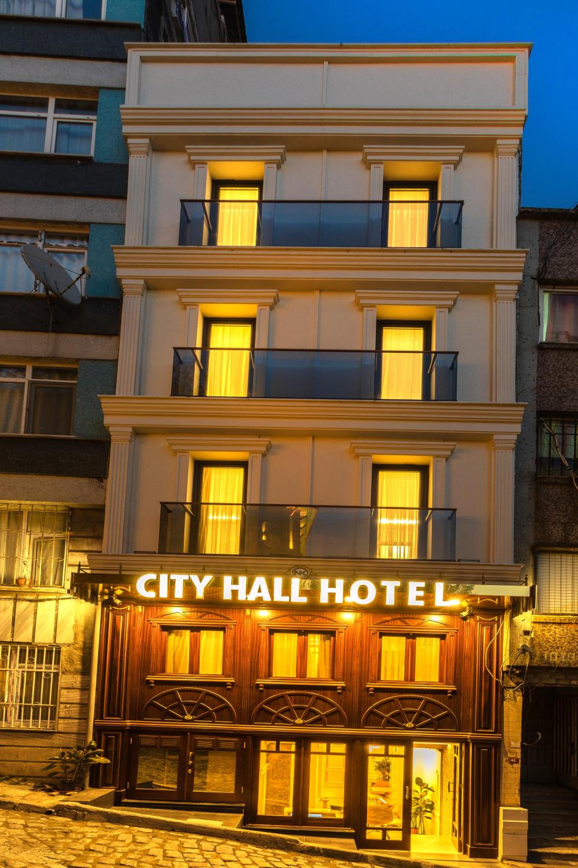 City Hall Otel - Image 17