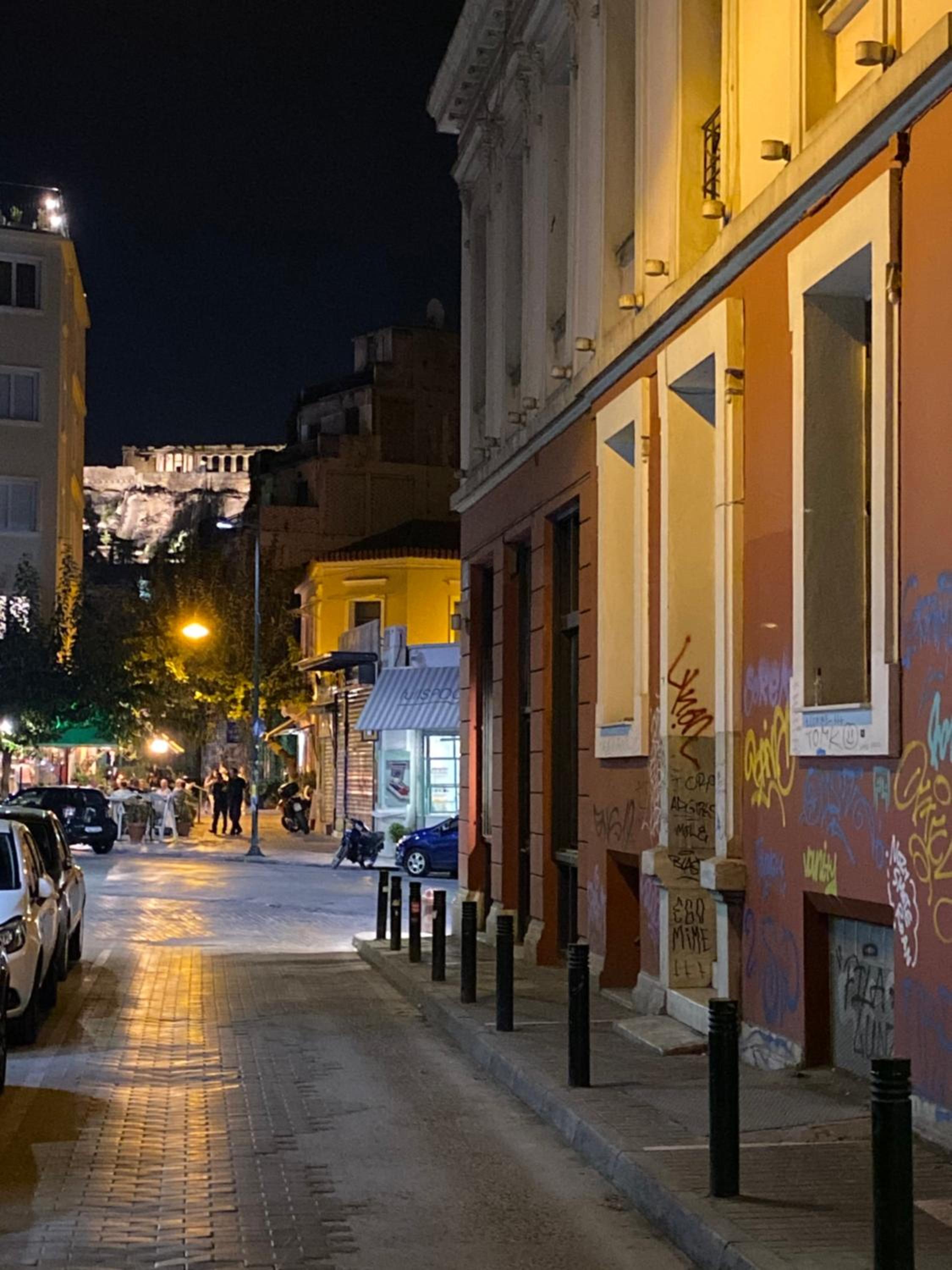 Monastiraki CityCenter Sleepbox- Unspoiled Athens Apartments