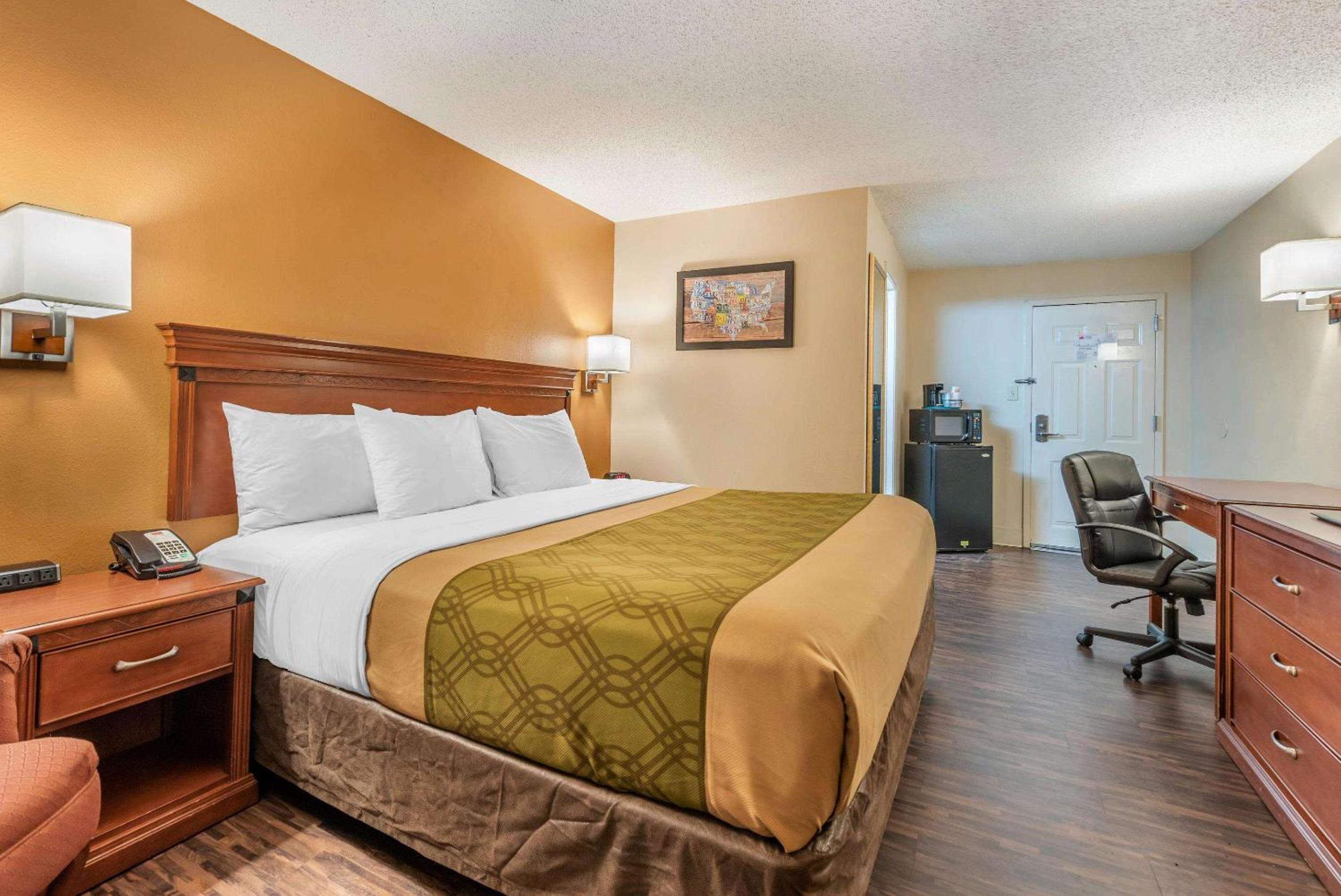 Econo Lodge Louisville Downtown, Photo 19