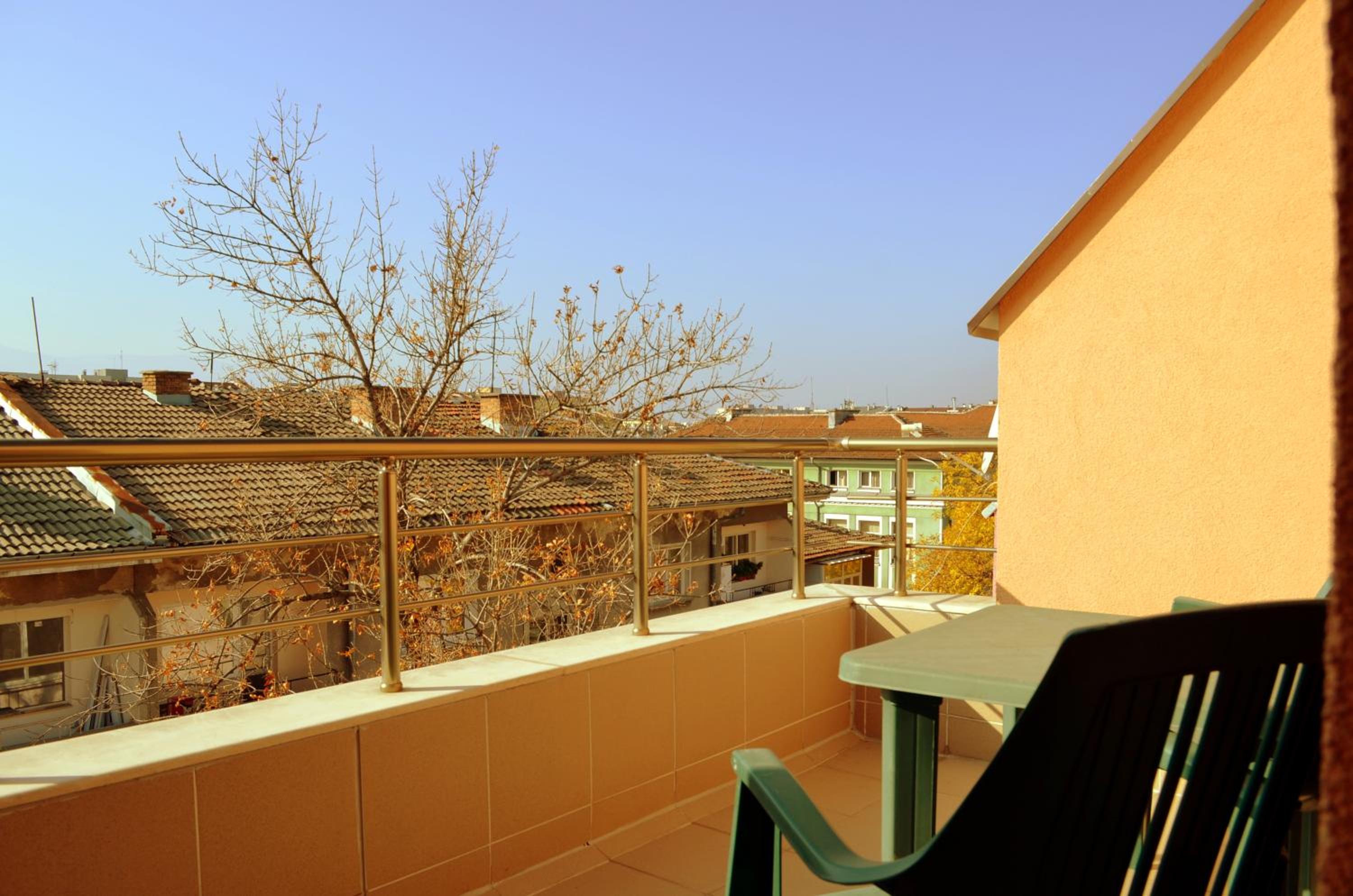 Photo 46
