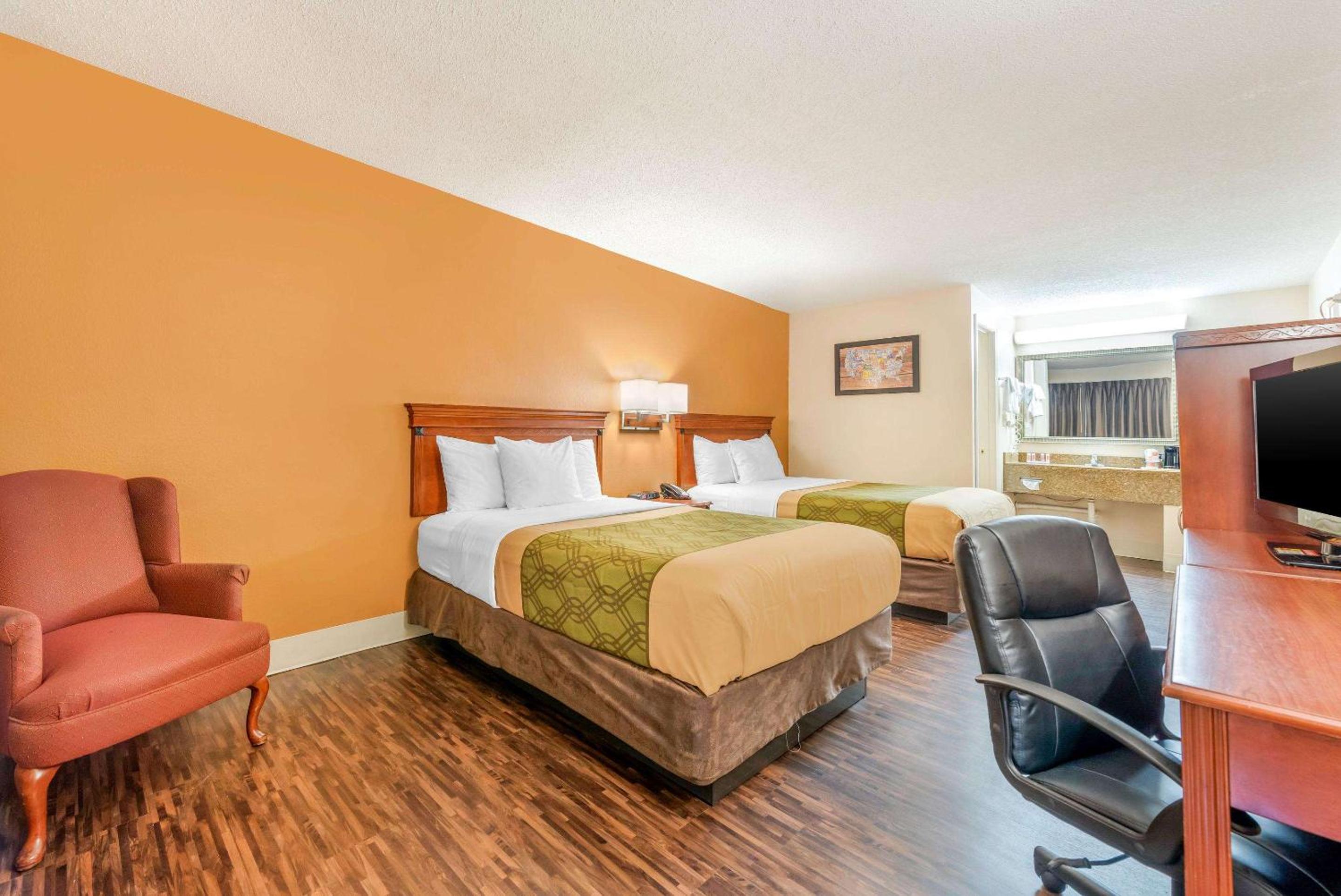 Econo Lodge Louisville Downtown, Photo 9