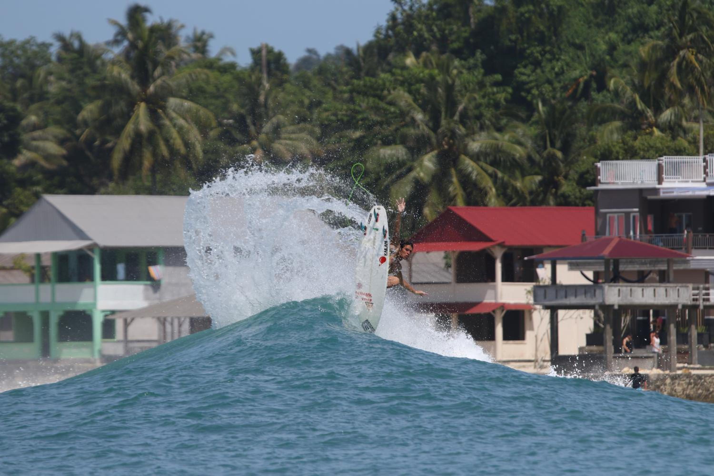 Oseda Nias Surf House