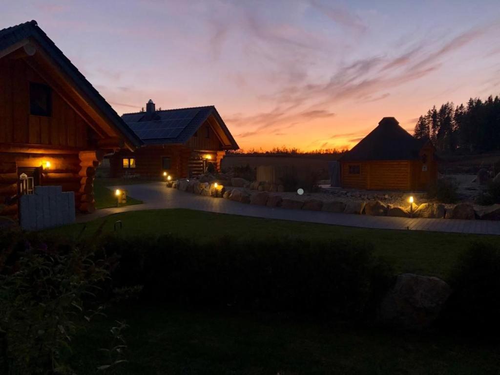 Naturstammhaus und Appartements Zum Brockenbaecker
