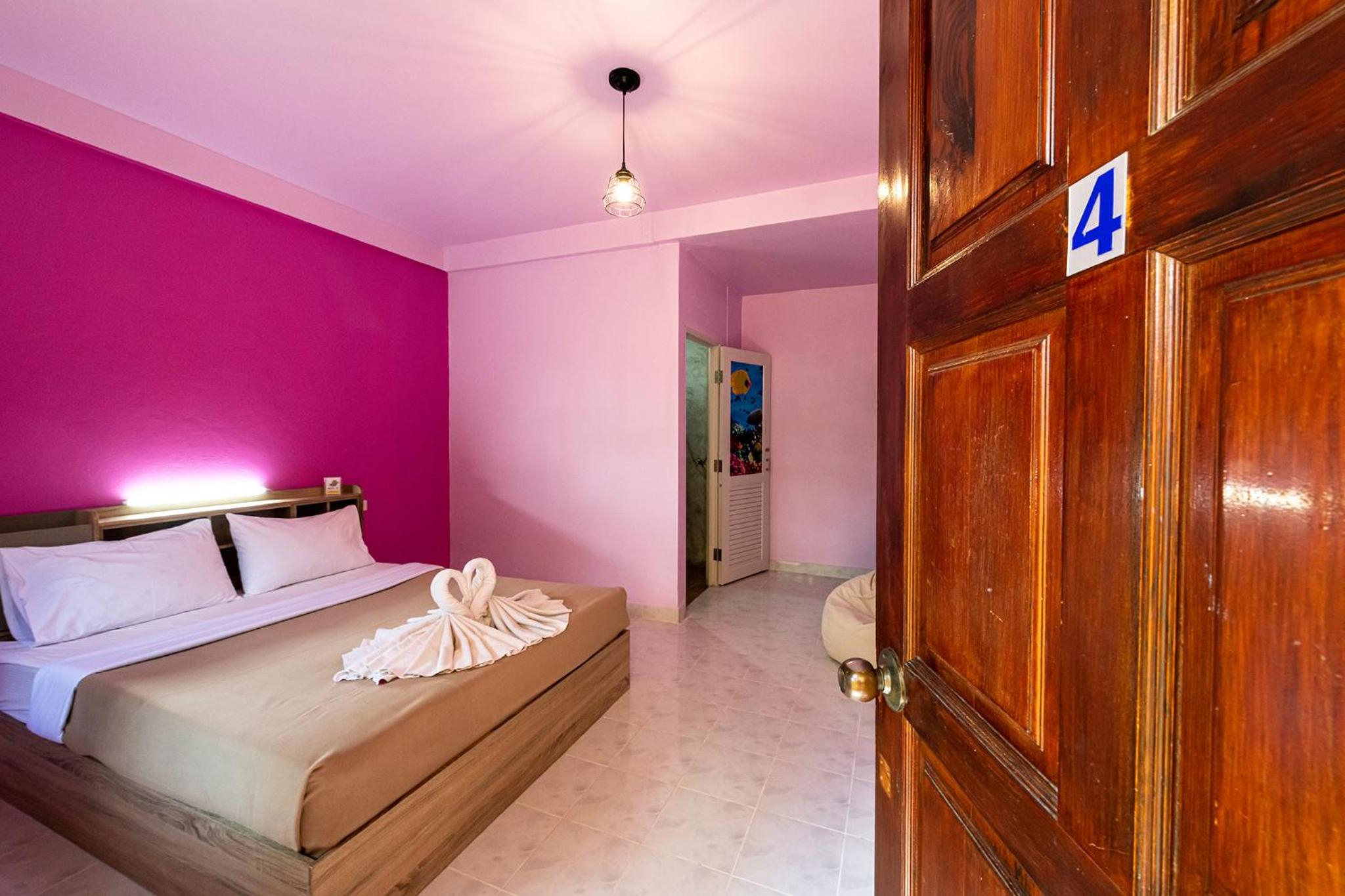 myPatong Social Hostel
