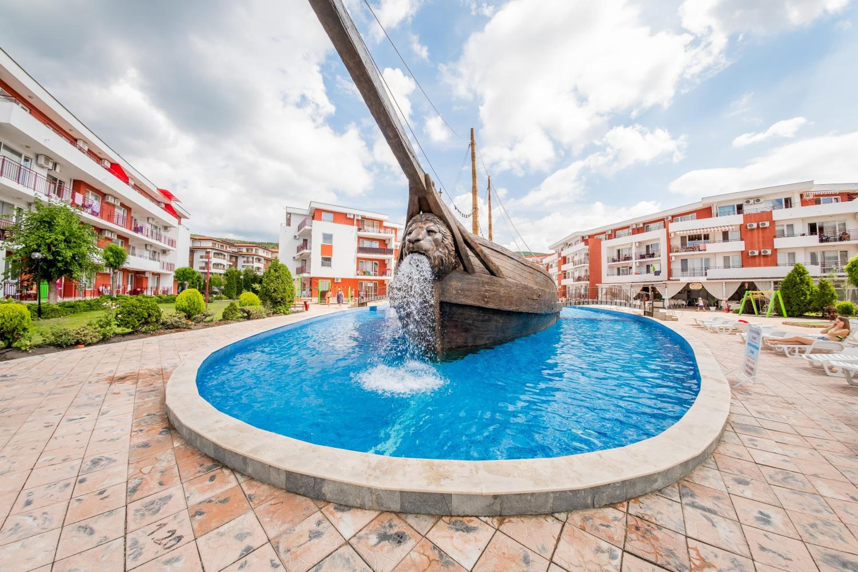 Privillege Fort Noks Beach Apartments