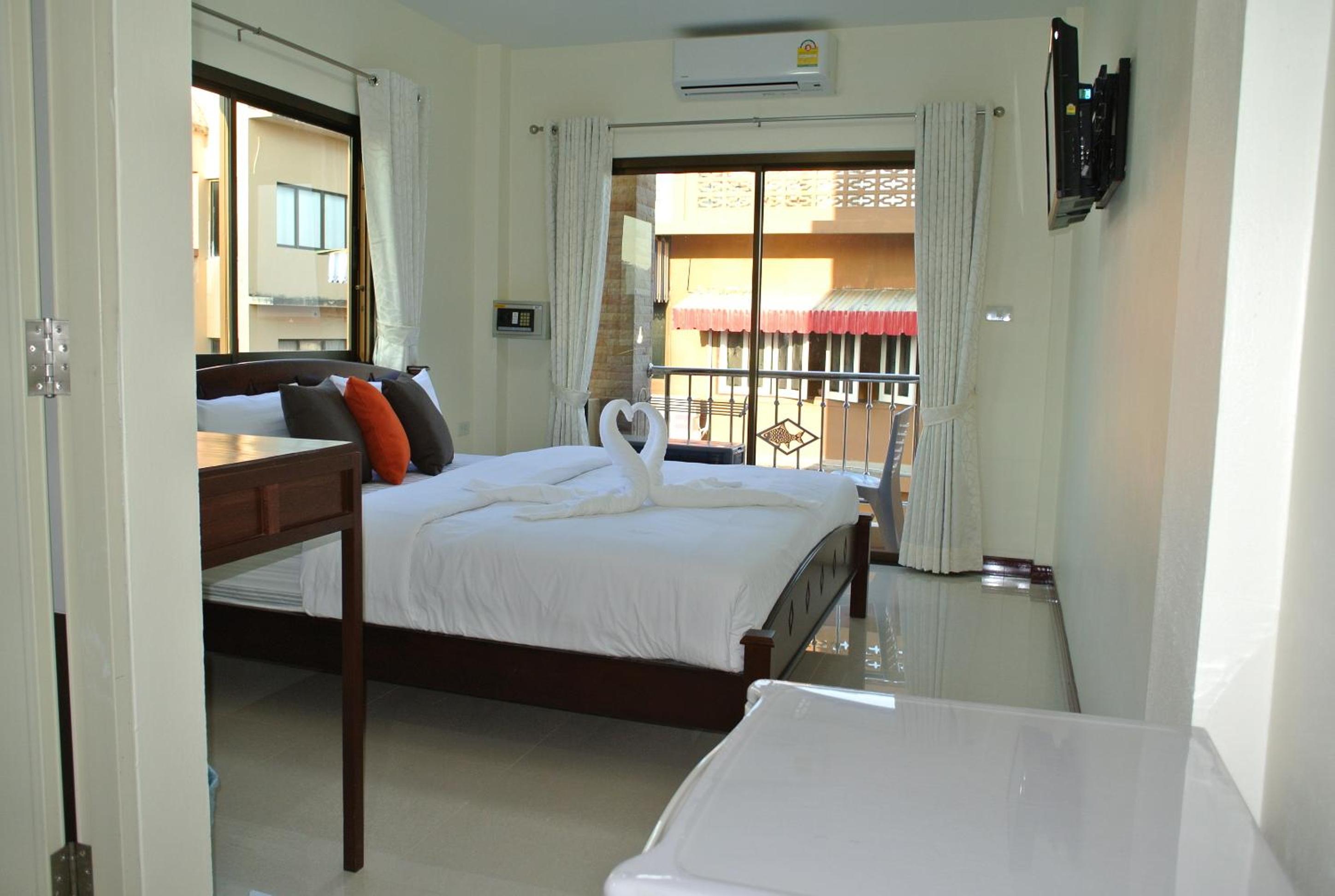 Baan Taweesuk Guest House