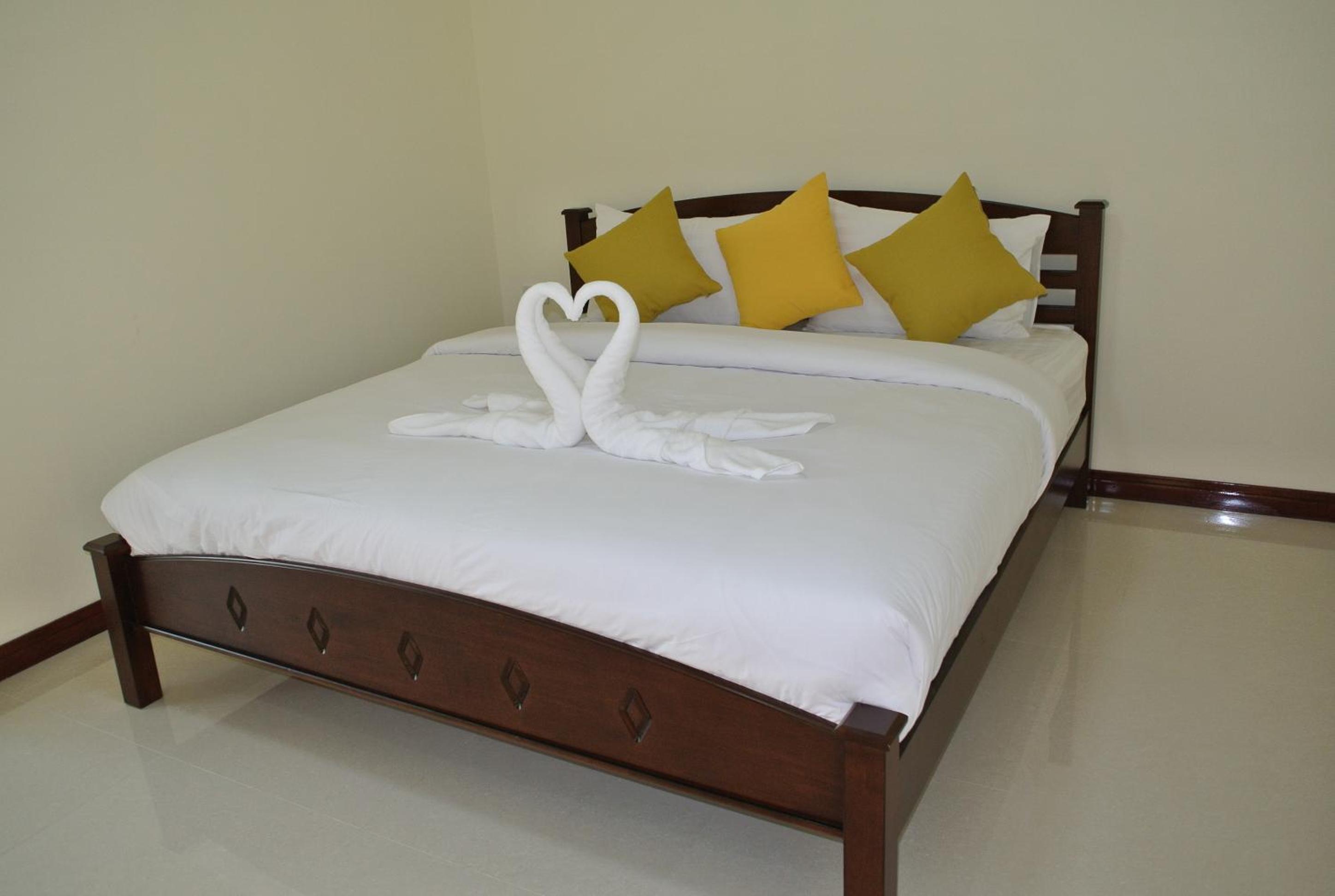 Baan Taweesuk Guest House