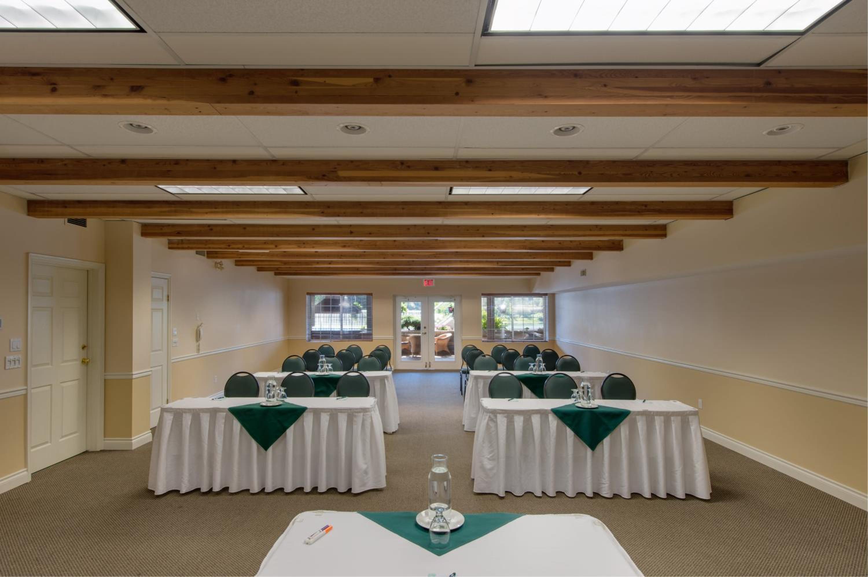 South Thompson Inn & Conference Centre 34