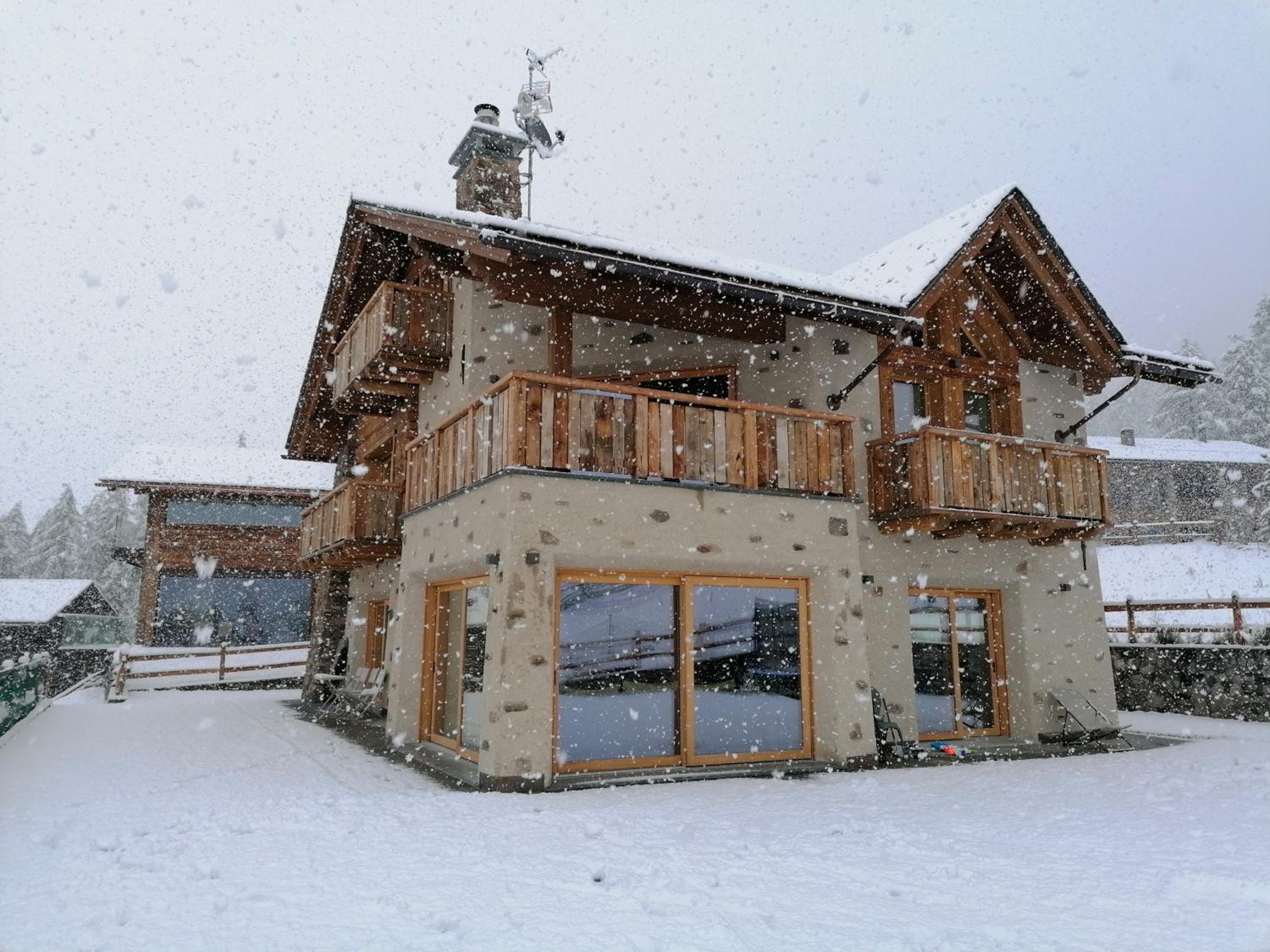 Hotel Nova Lodge - Image 1