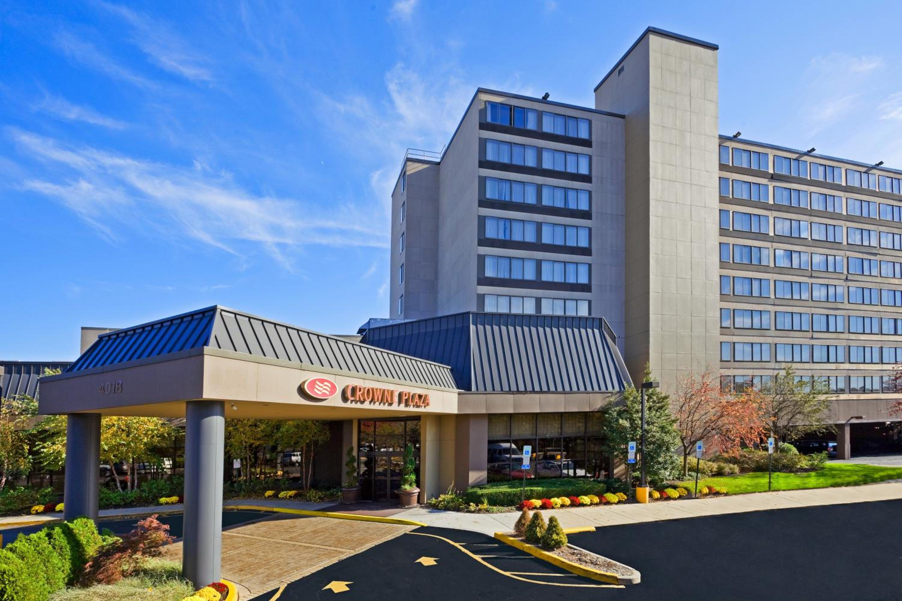 Hotel Crowne Plaza Englewood, an IHG Hotel - Image 1