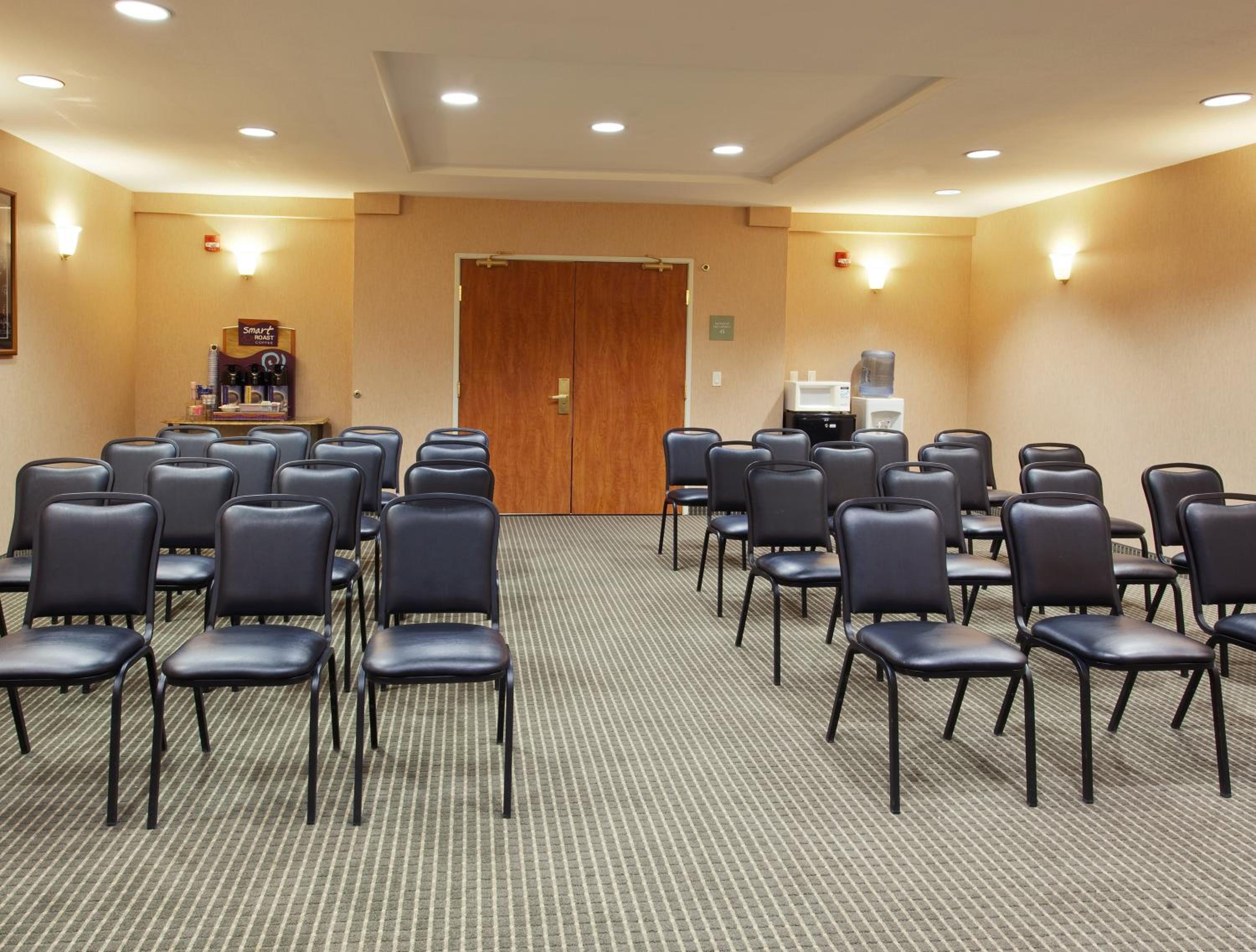 Carson City Vacations - Holiday Inn Express Hotel Suites Carson City, an IHG Hotel - Property Image 28