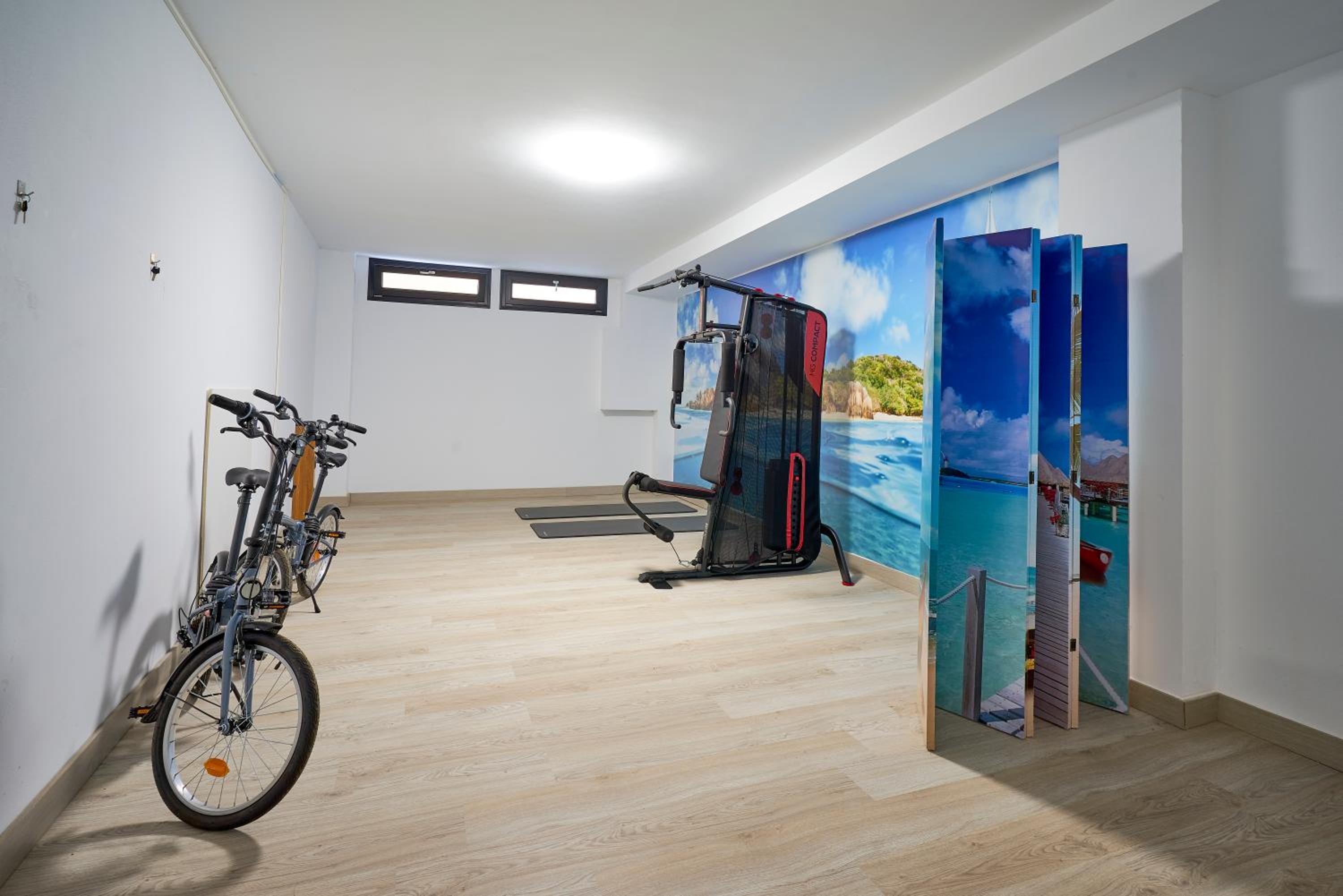 Studio Deluxe with Shared Roof Terrace