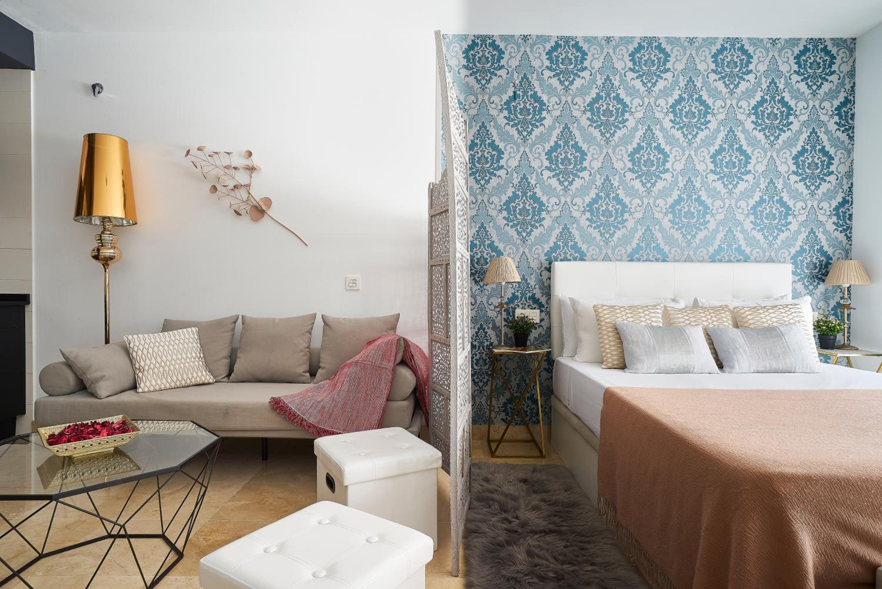 Studio Deluxe with Shared Roof Terrace