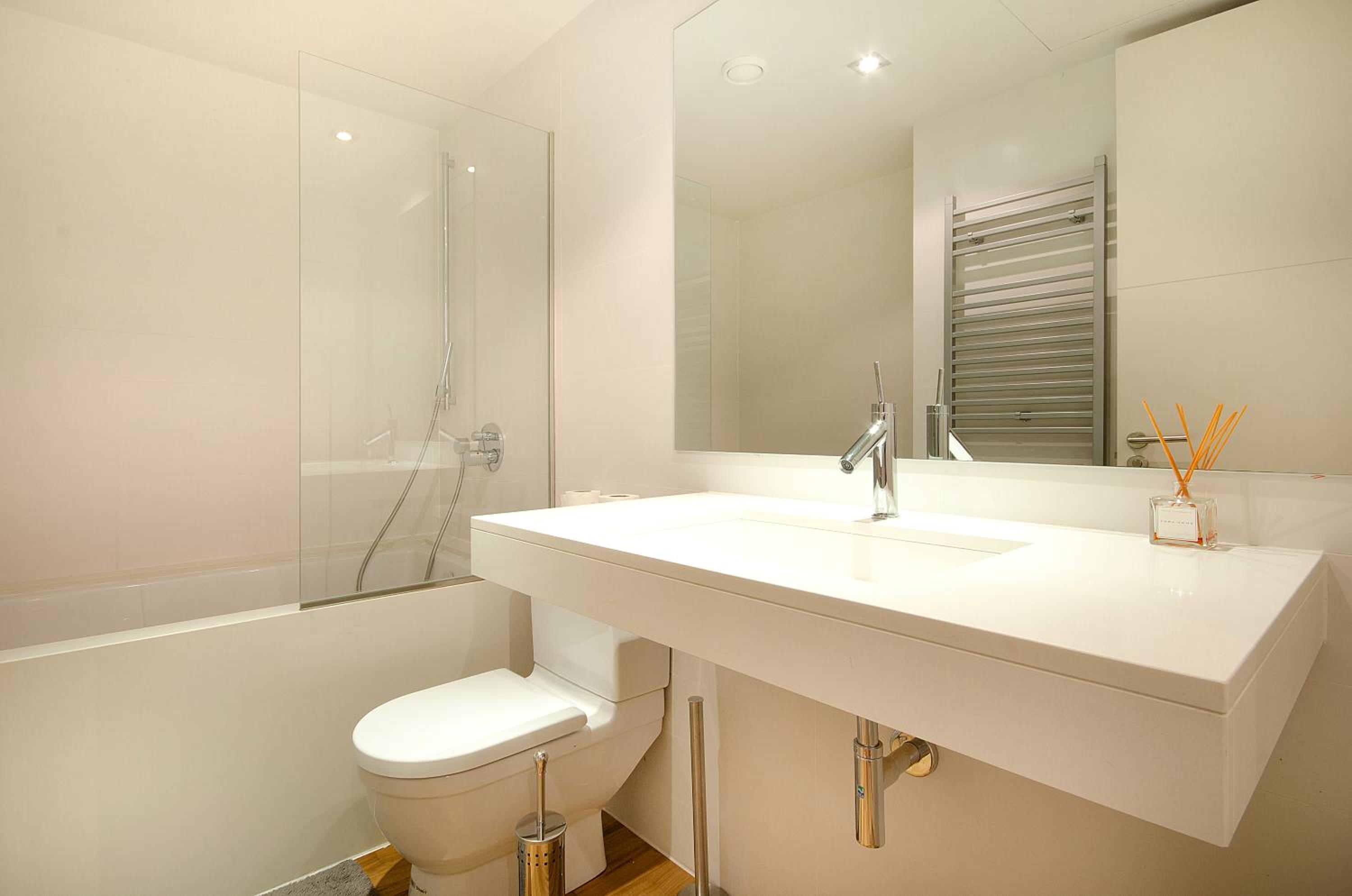 You Stylish City Center Apartments