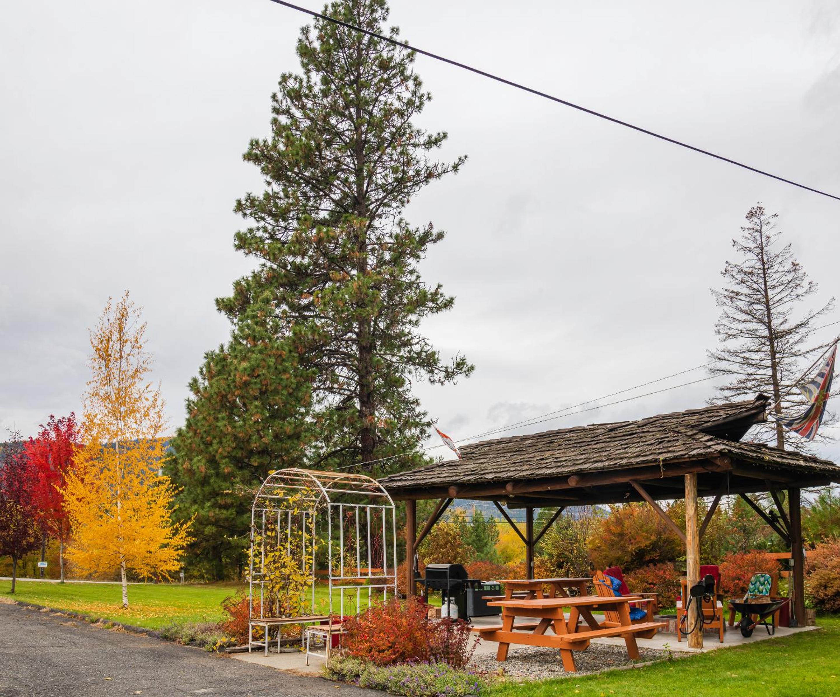 Lakeview Motel