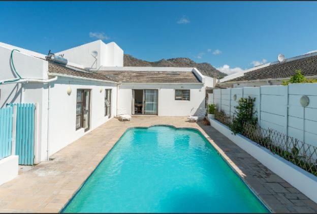 Safe, Accessible Venue Near Muizenberg for Accommodation and Events view 5