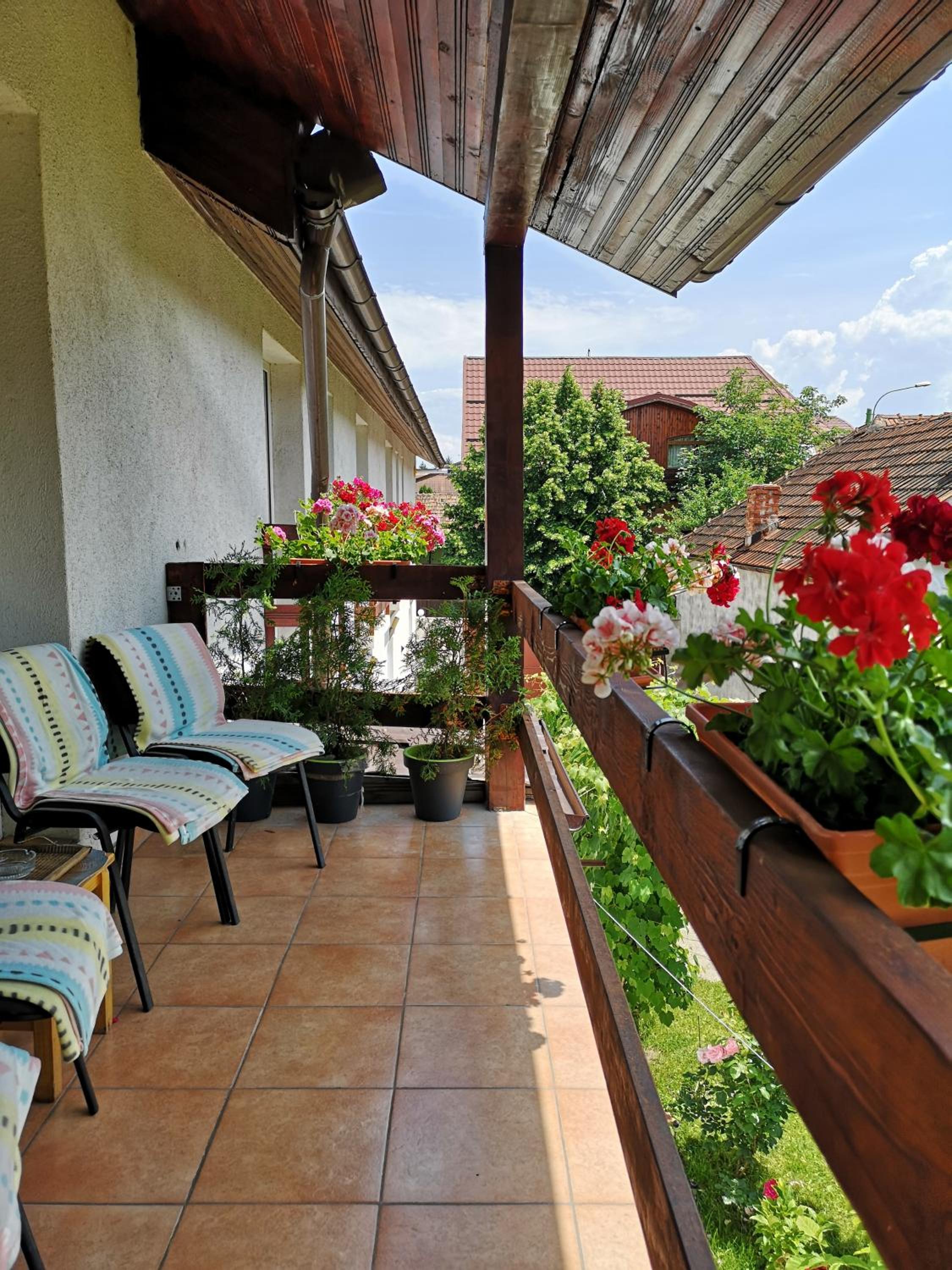 Casa Mais Brașov Guesthouse with Free Parking view 2