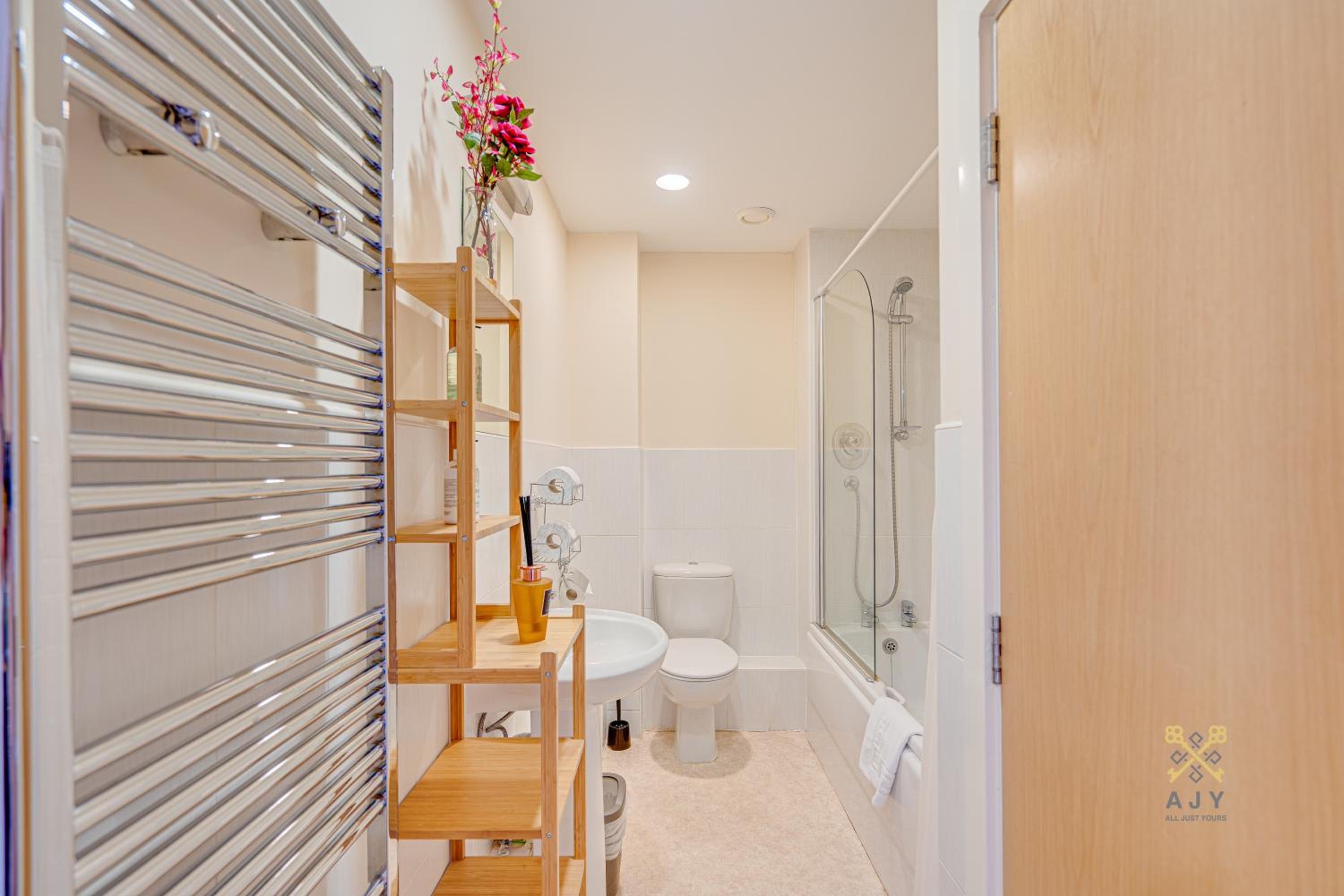 Mica Point City Centre Apartment