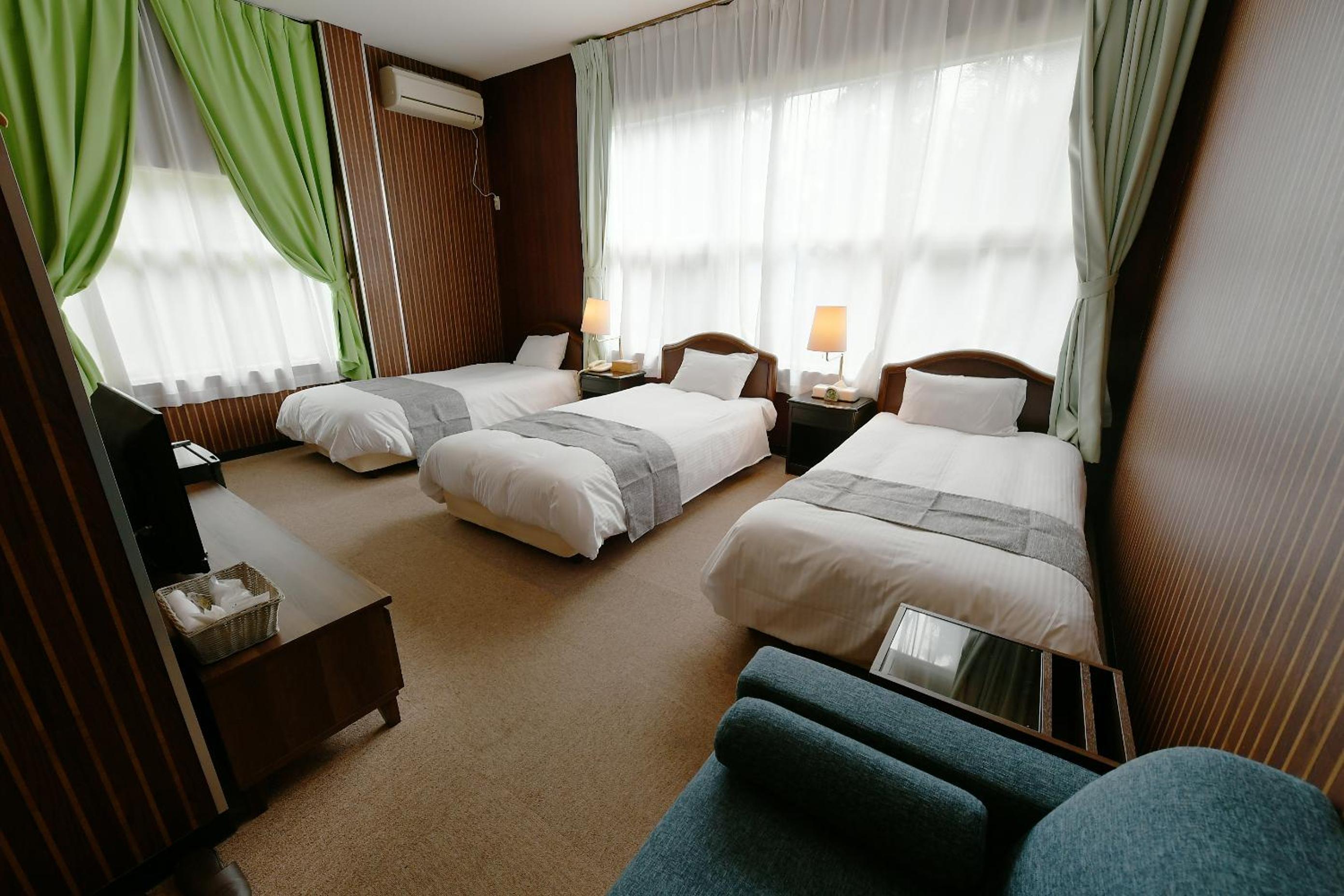 箱根芦ノ湖 HOTEL RaKuun