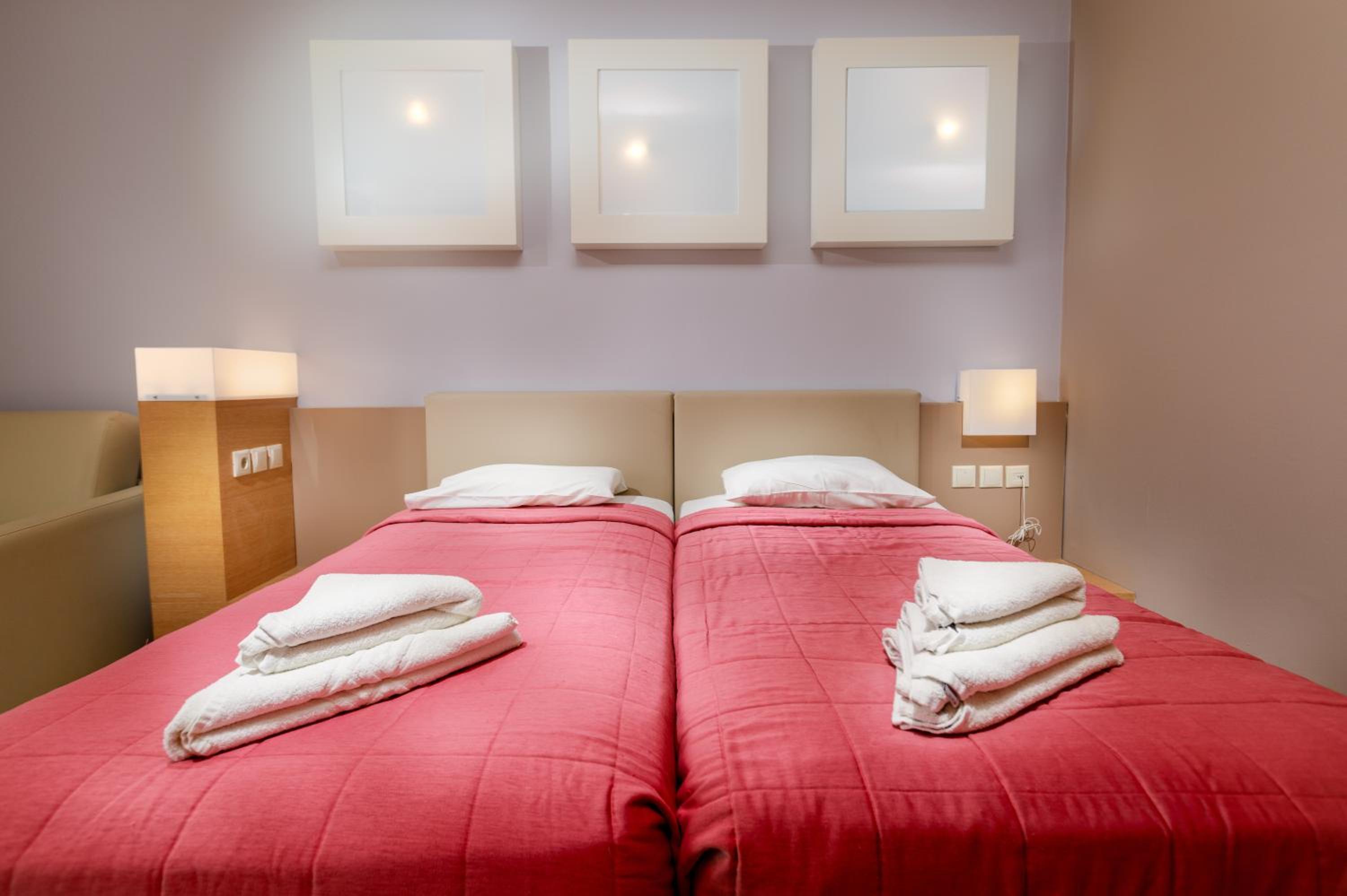 Sovereign Beach Hotel - Property Image 10