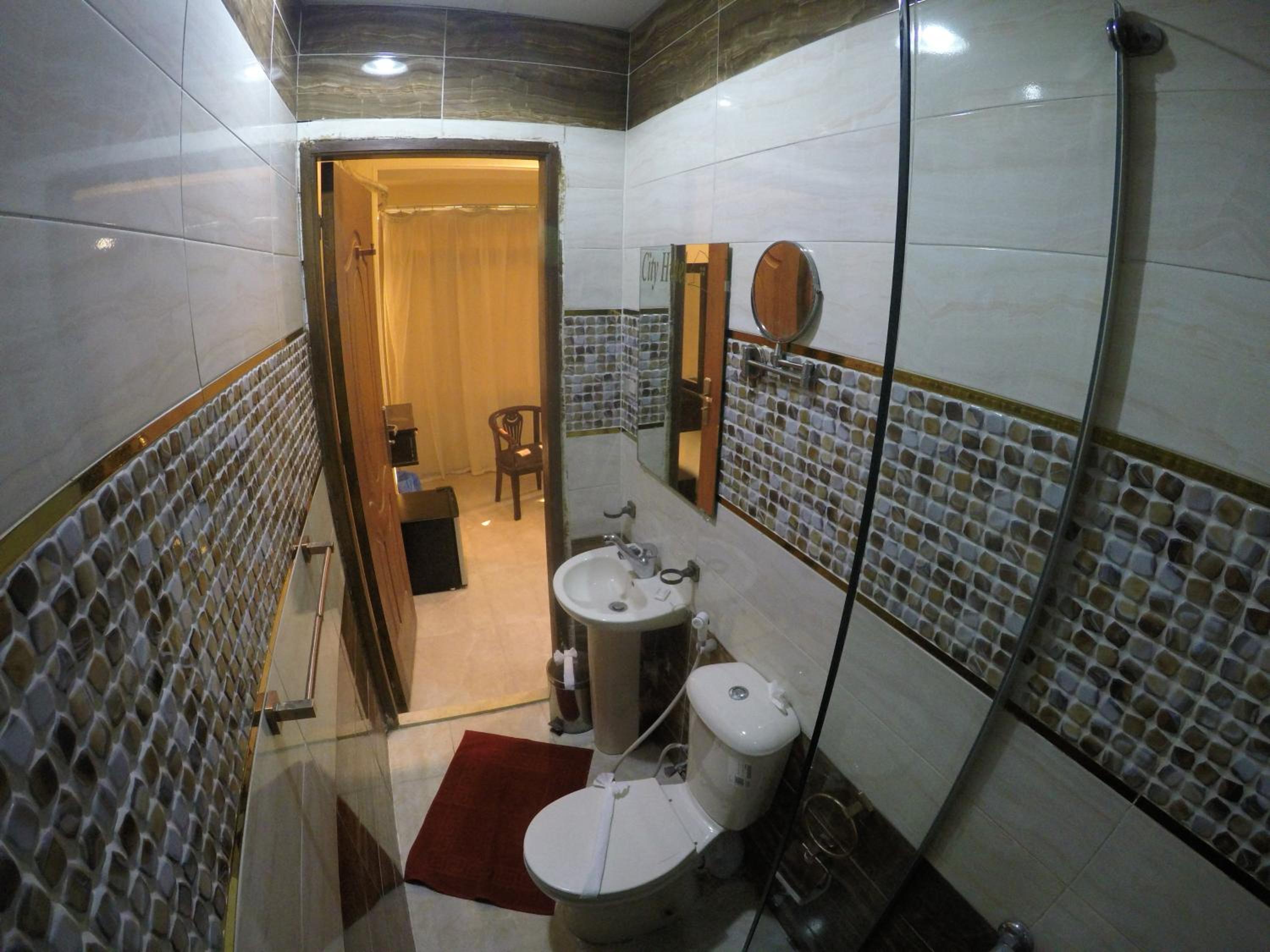City Hotel